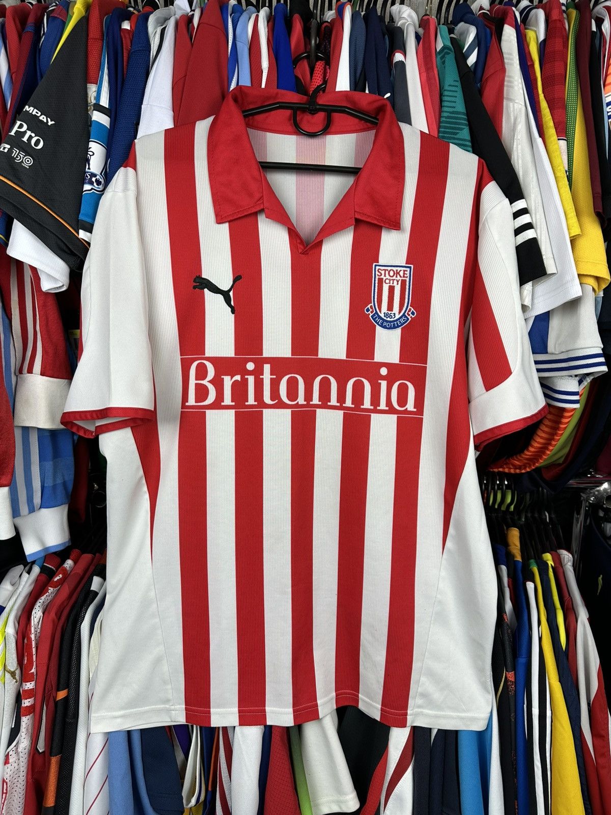 Puma × Vintage STOKE CITY 2004 2005 HOME FOOTBALL SHIRT SOCCER JERSEY PUMA Size US L / EU 52-54 / 3 - 1 Thumbnail