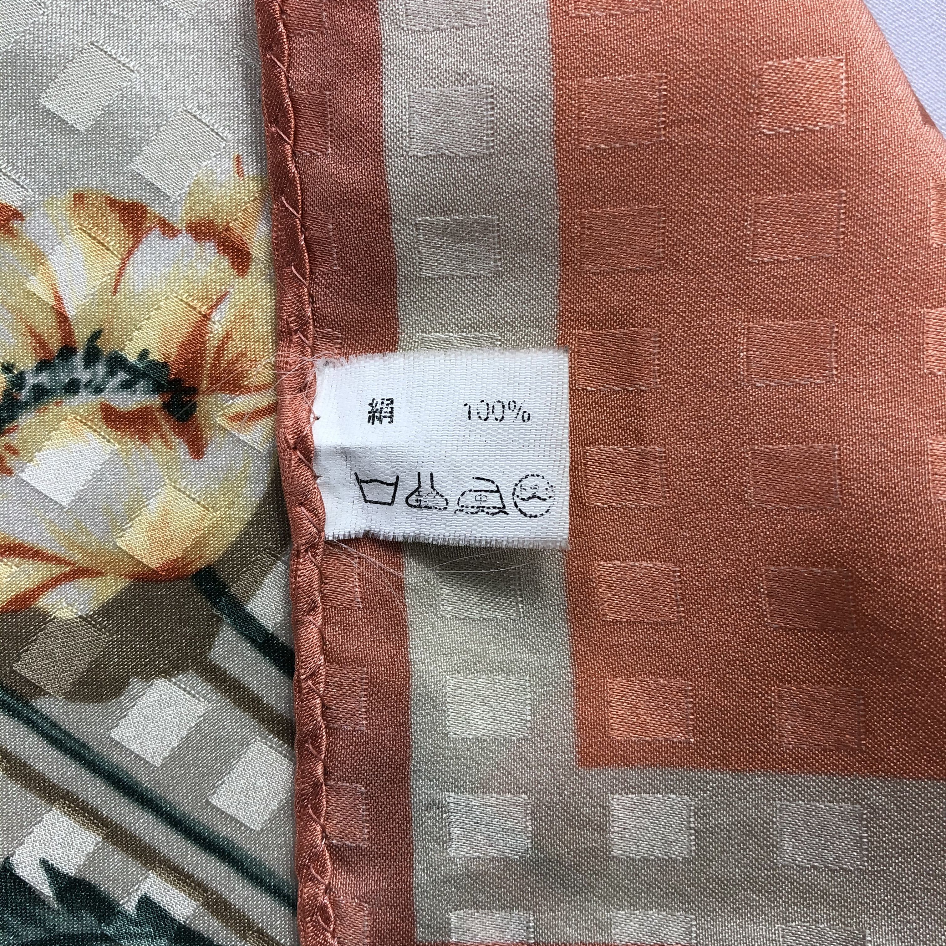 Guy Laroche Vintage Guy Laroche Silk Scarf Size ONE SIZE - 6 Thumbnail