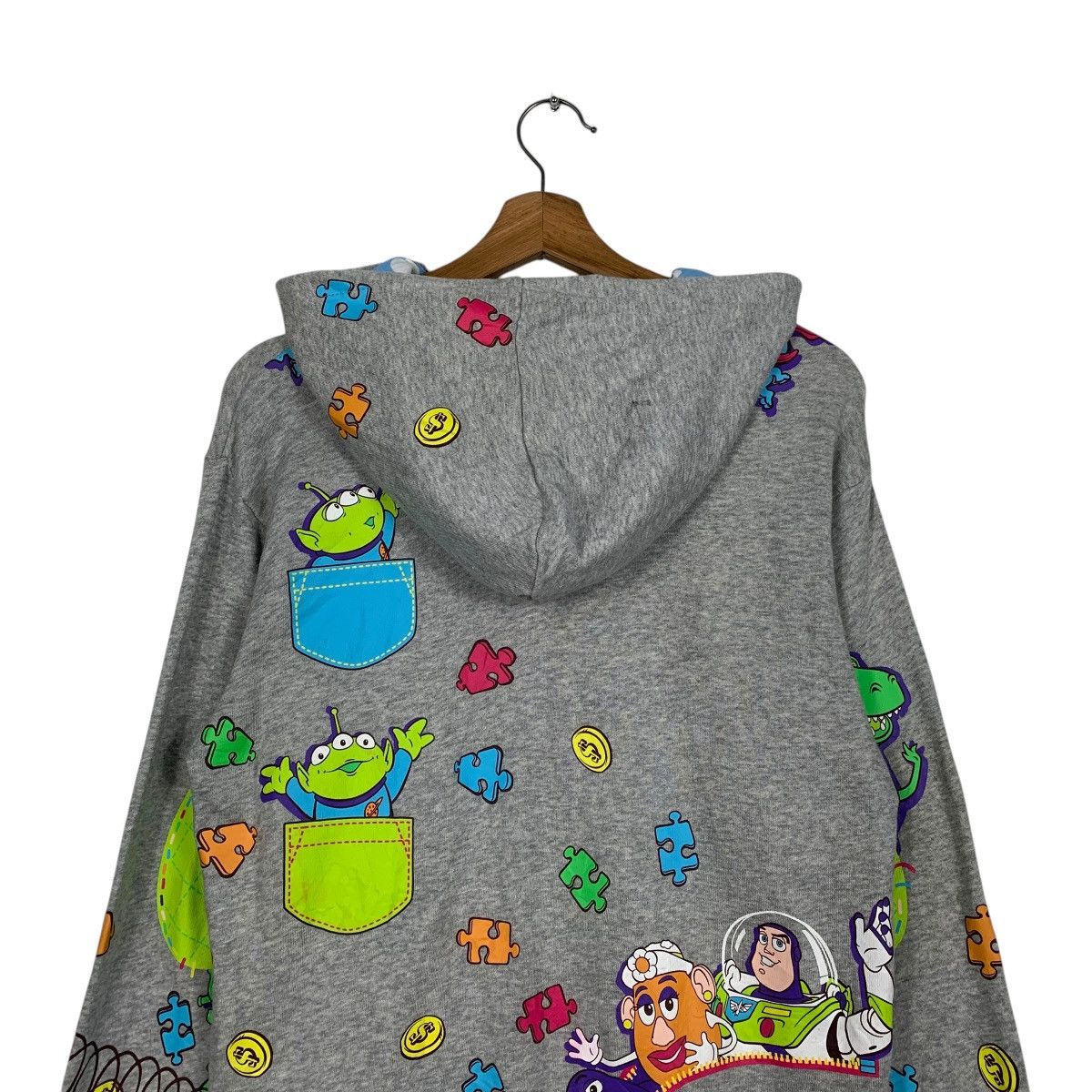 Disney Tokyo Disney Resort Toy Store Big Print Hoodie Size US S / EU 44-46 / 1 - 8 Thumbnail