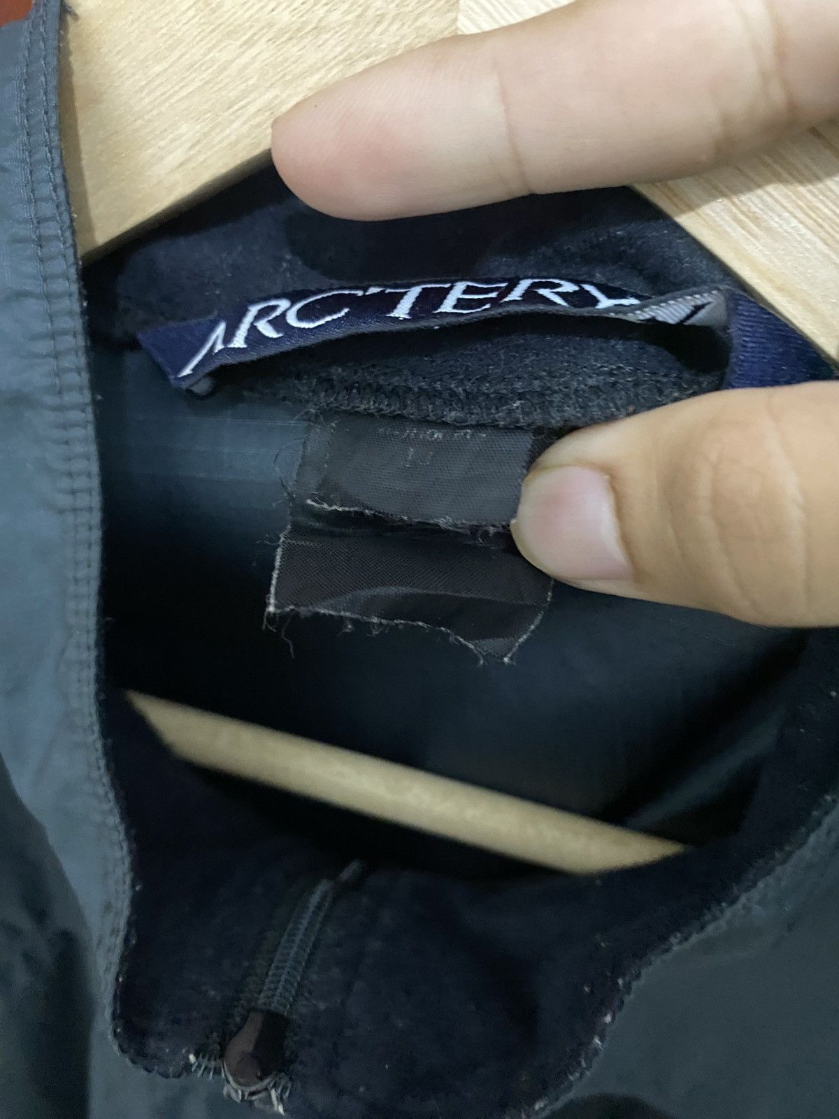 Arc'teryx Arc’teryx 2001 Tau Jacket Size US L / EU 52-54 / 3 - 9 Thumbnail