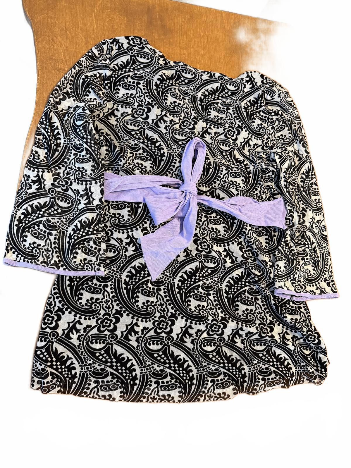 Other INC International Concepts Black and White V-Neck Medium Size M / US 6-8 / IT 42-44 - 4 Thumbnail