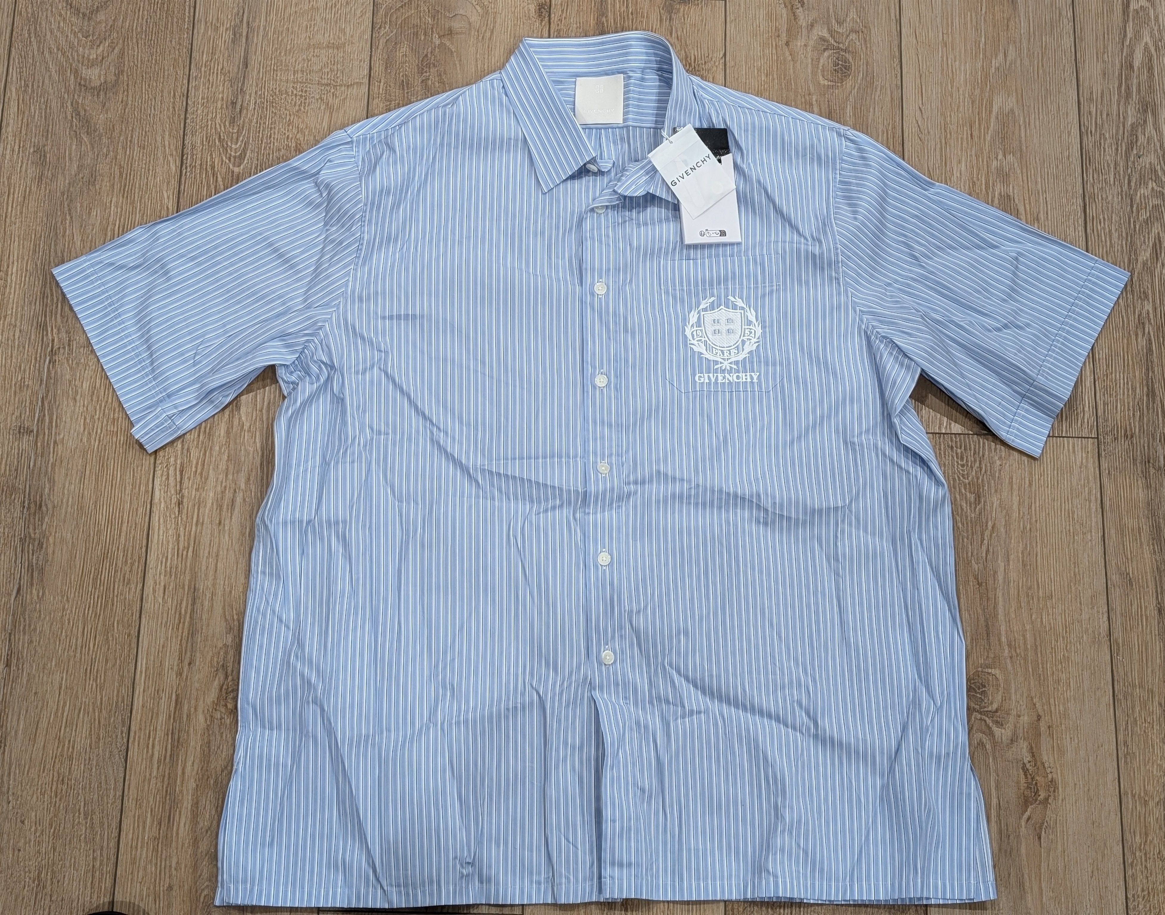 Givenchy GIVENCHY Crest Striped Button Up Shirt Light Blue 39 US 15.5 Size US M / EU 48-50 / 2 - 1 Thumbnail