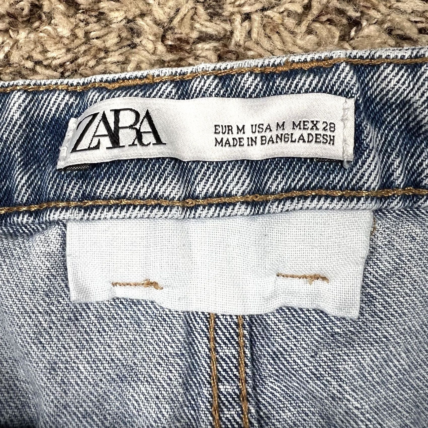 Zara Zara Light Blue Denim Jean Skirt Size Medium Waist 30in Button Up Front Mini, Short, Casual Womens Size 32" / US 10 / IT 46 - 2 Thumbnail