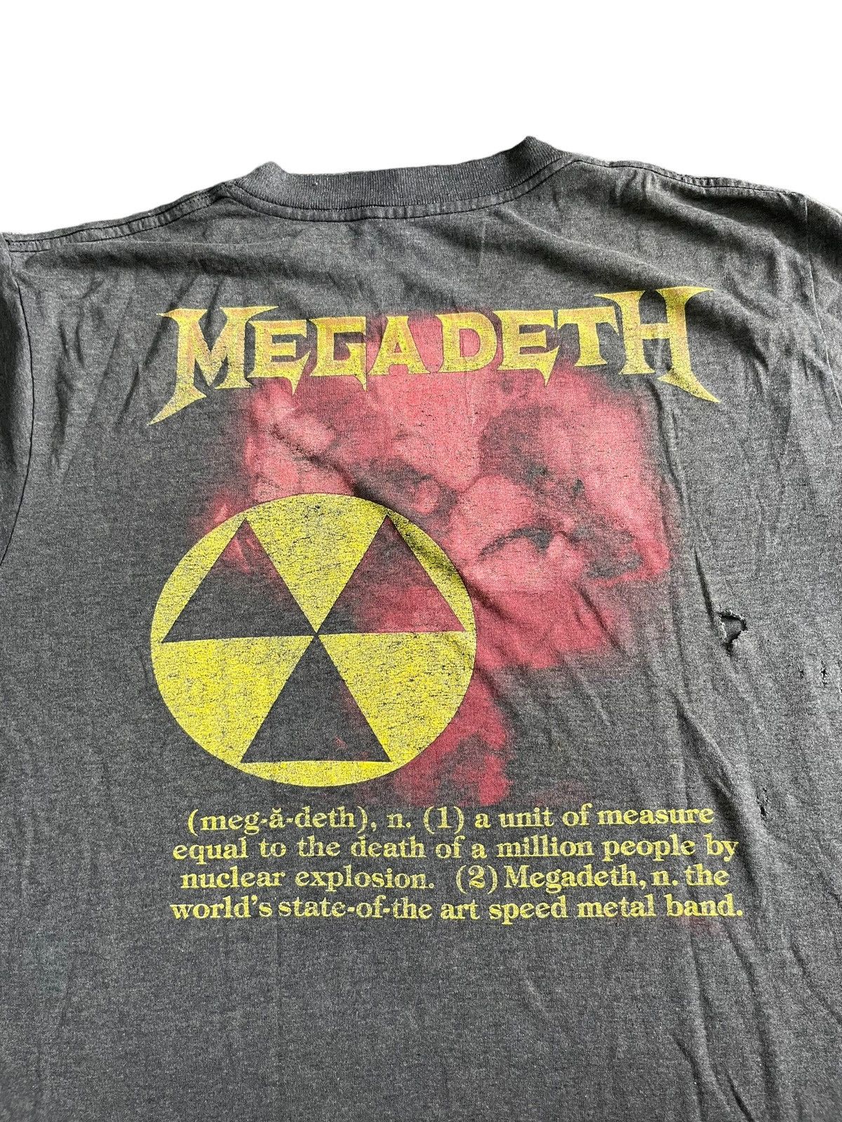 Megadeth Vintage 87 Faded Distresed Megadeth Nuclear Concert Size US M / EU 48-50 / 2 - 9 Thumbnail