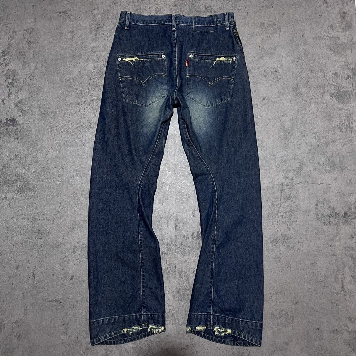Levi's Levi's Engineered 5 Pockets Twisted Distressed Denim Jeans Size US 30 / EU 46 - 7 Thumbnail