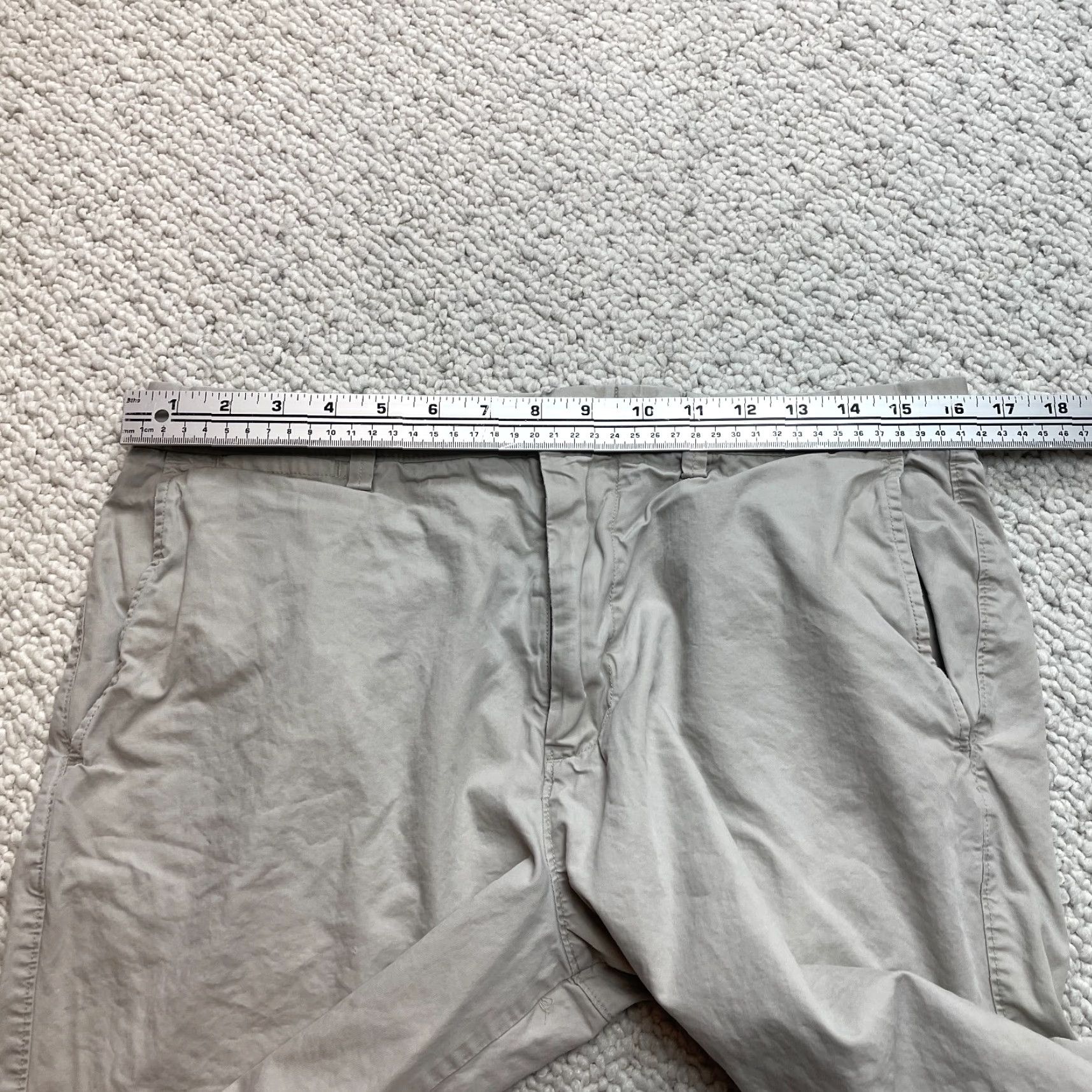 J.Crew J.Crew Shorts Mens 33 Chino Beige Cotton 11" Inseam Pockets Flat Front Regular Rise Kn... Size US 33 - 6 Thumbnail