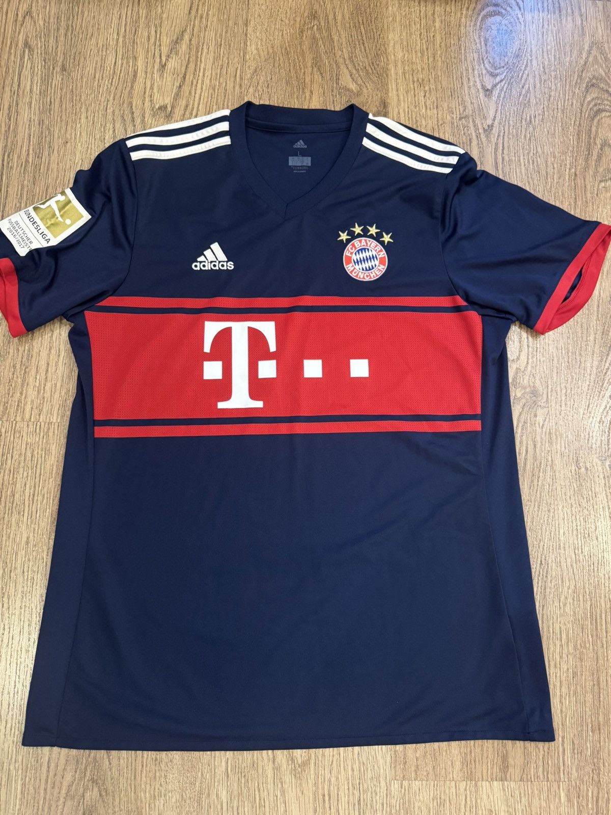 Adidas BAYERN MÜNICH 2017 2018 AWAY SHIRT SOCCER JERSEY ADIDAS SZ L Size US L / EU 52-54 / 3 - 1 Thumbnail