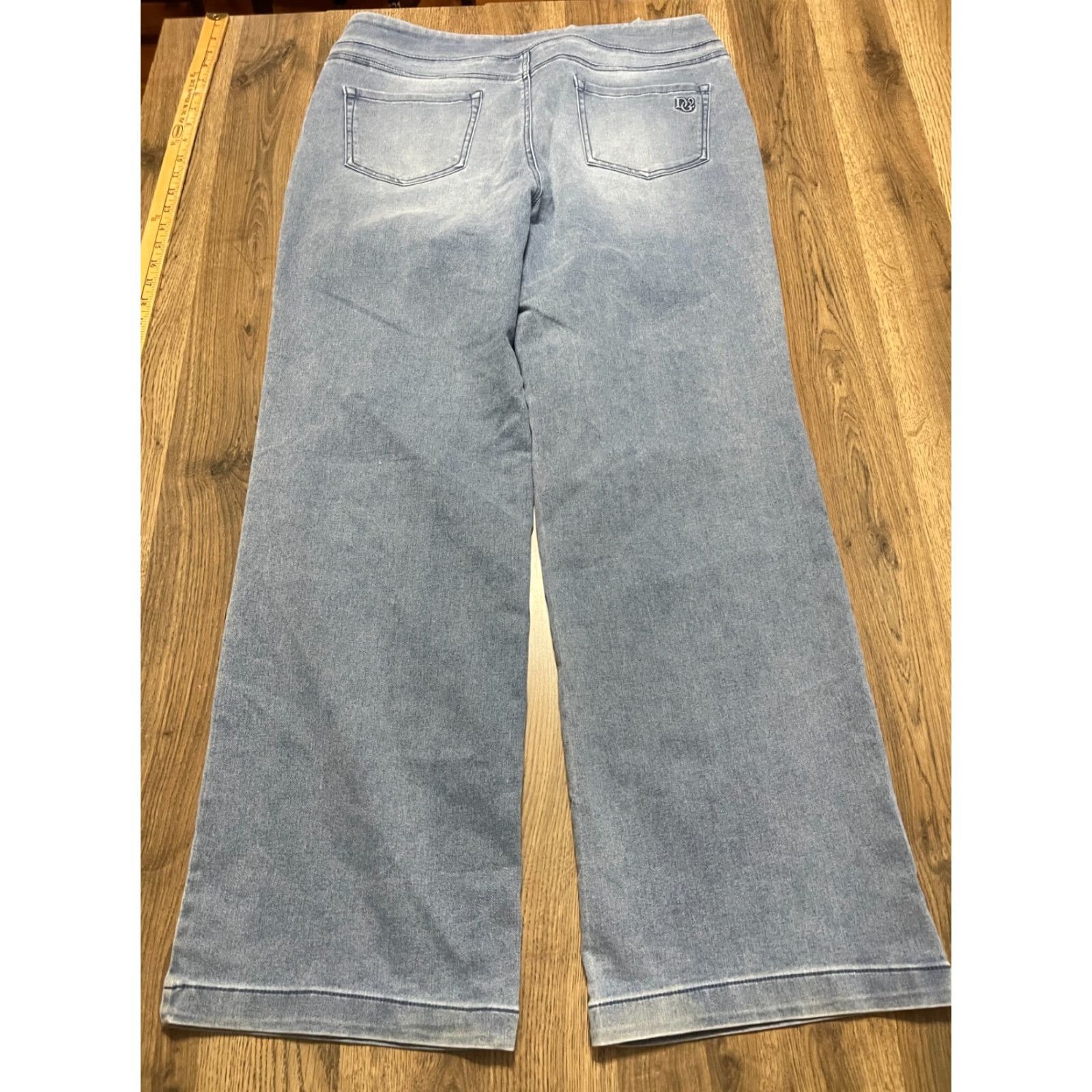Vintage DG2 Jeans Womens XL Blue Denim Pull On Straight Leg Medium Wash Regular 5-Pocket Inseam 30 in Size 40" / US 18 - 2 Thumbnail