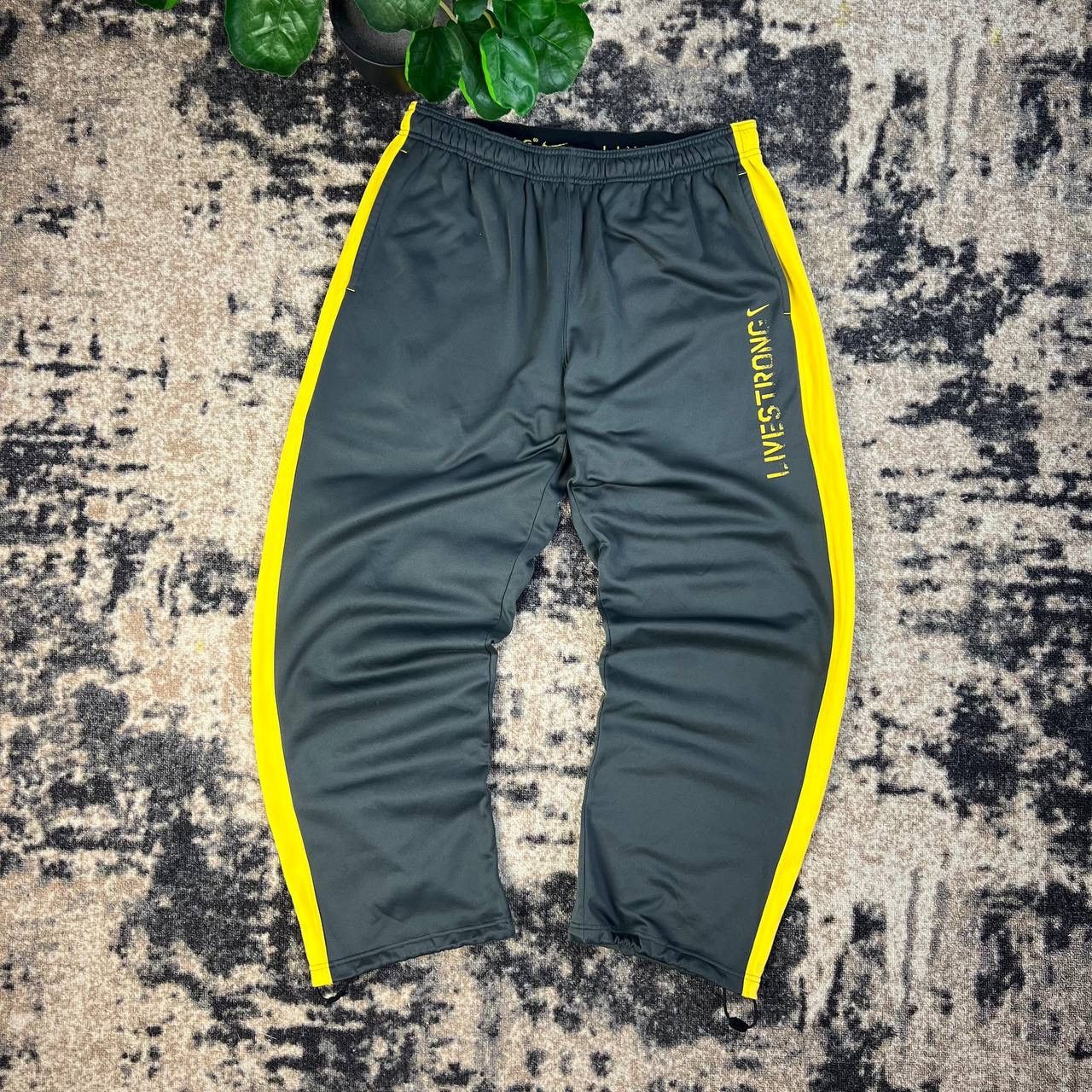Nike Nike Livestrong Big Logo Vintage Y2K Baggy Track Pants Size US 36 / EU 52 - 1 Thumbnail