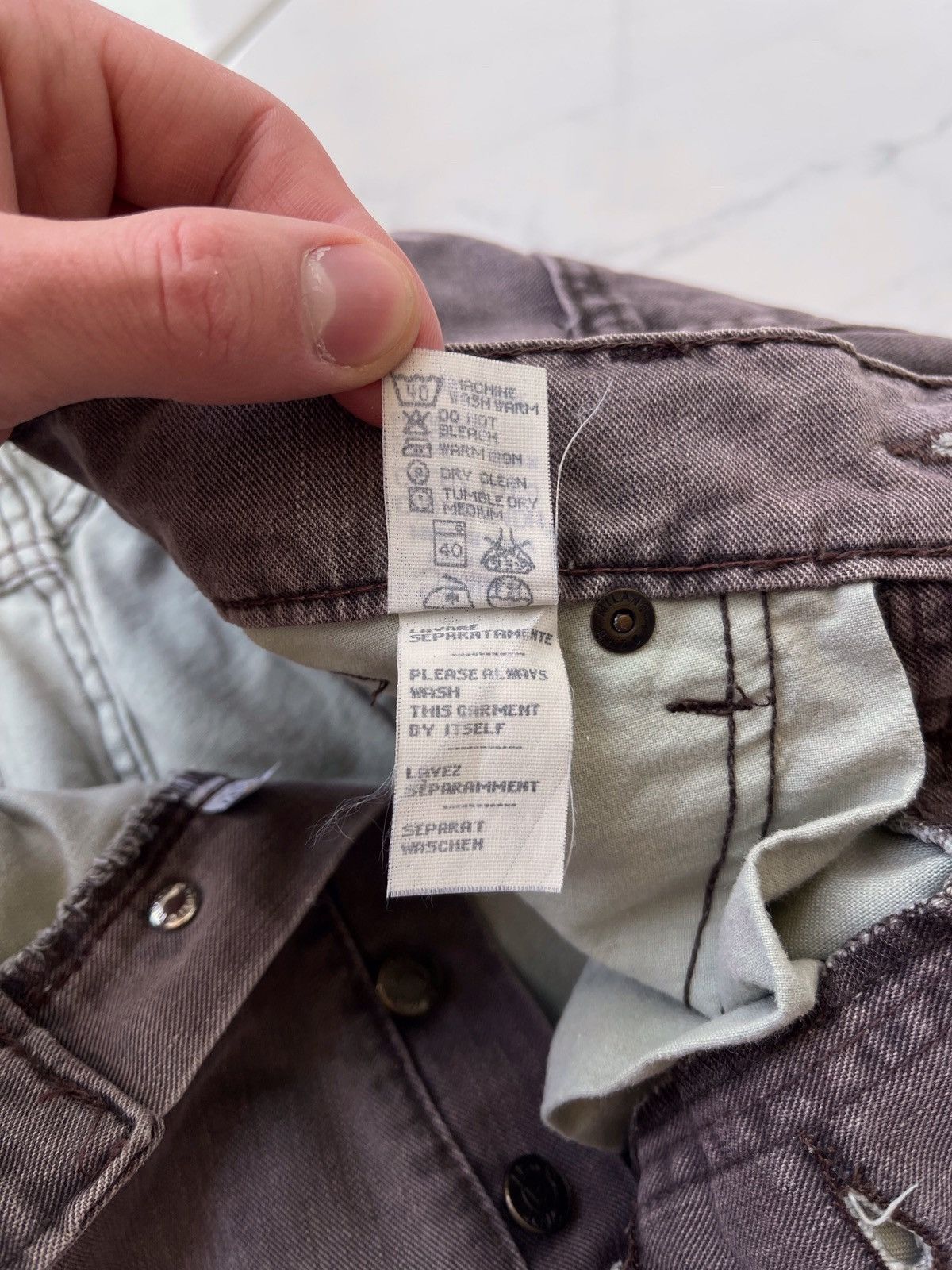 Armani × Giorgio Armani × Vintage Vintage Y2k Armani Jeans Metal Logo Size US 30 / EU 46 - 11 Thumbnail