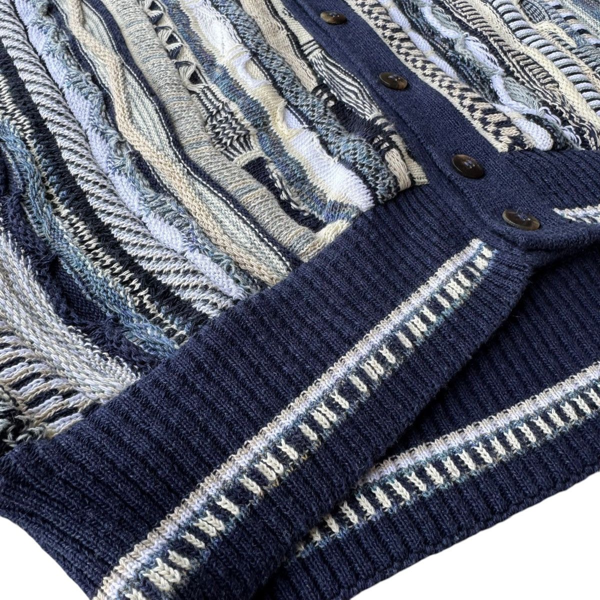 Coogi × Vintage Conte di Milano Vintage 3D Cable Knit Coogi 90s Vest Sweater Size US L / EU 52-54 / 3 - 10 Thumbnail