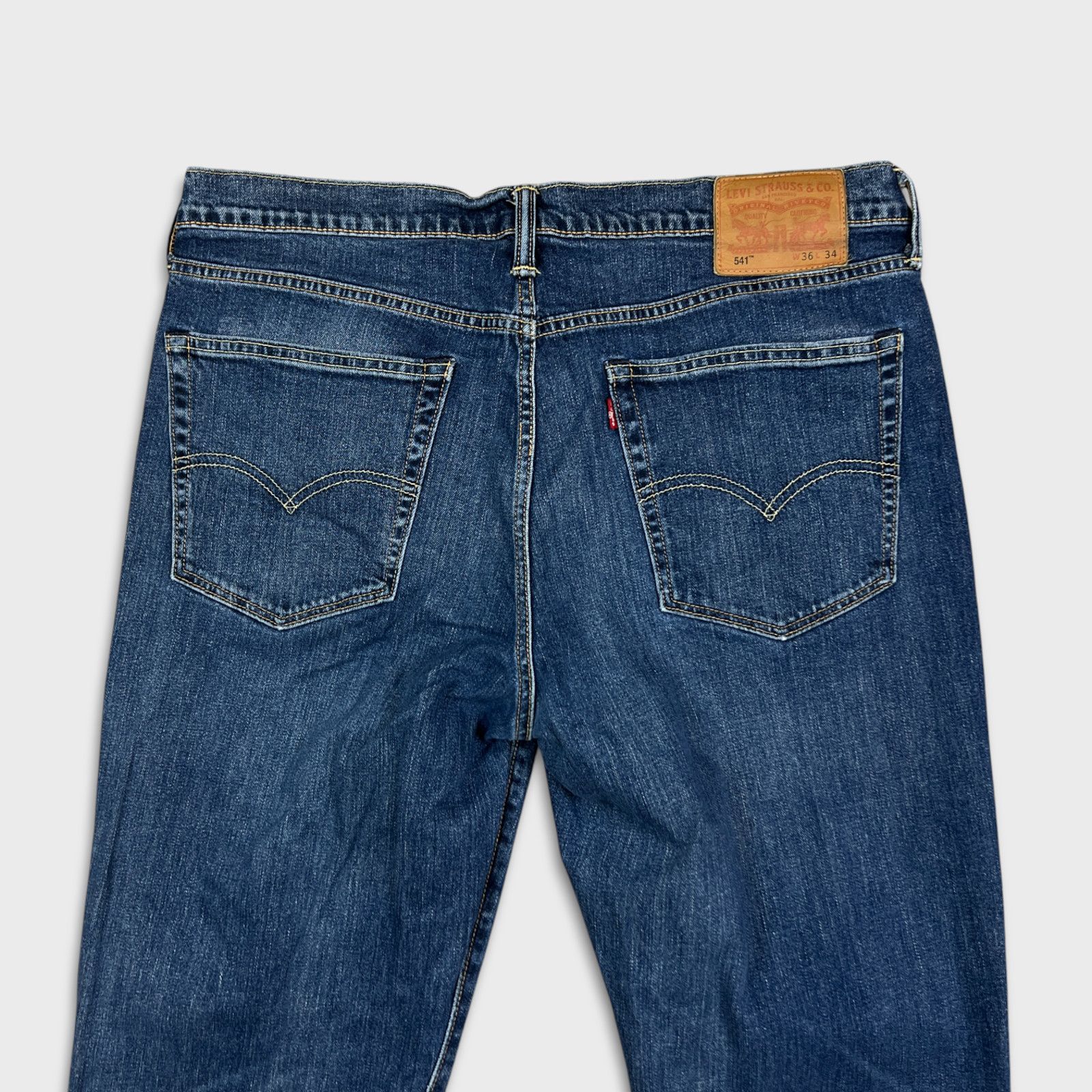 Levi's × Vintage Levi's 541 Jeans 36x34 Athletic Taper American Denim Pants Size US 36 / EU 52 - 6 Thumbnail