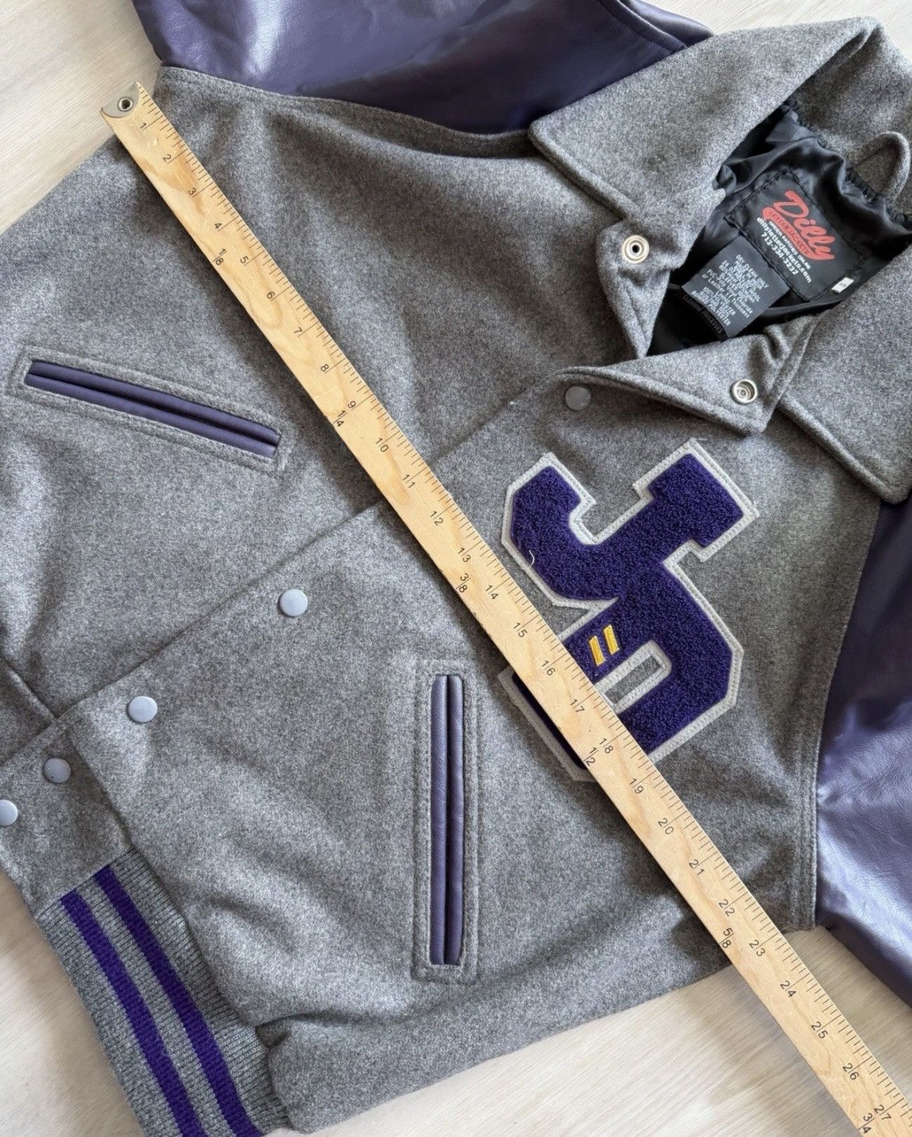 Other Dilly Varsity Letterman Bomber GrayPurple JD Genie Lamp Sz S Size US S / EU 44-46 / 1 - 5 Thumbnail