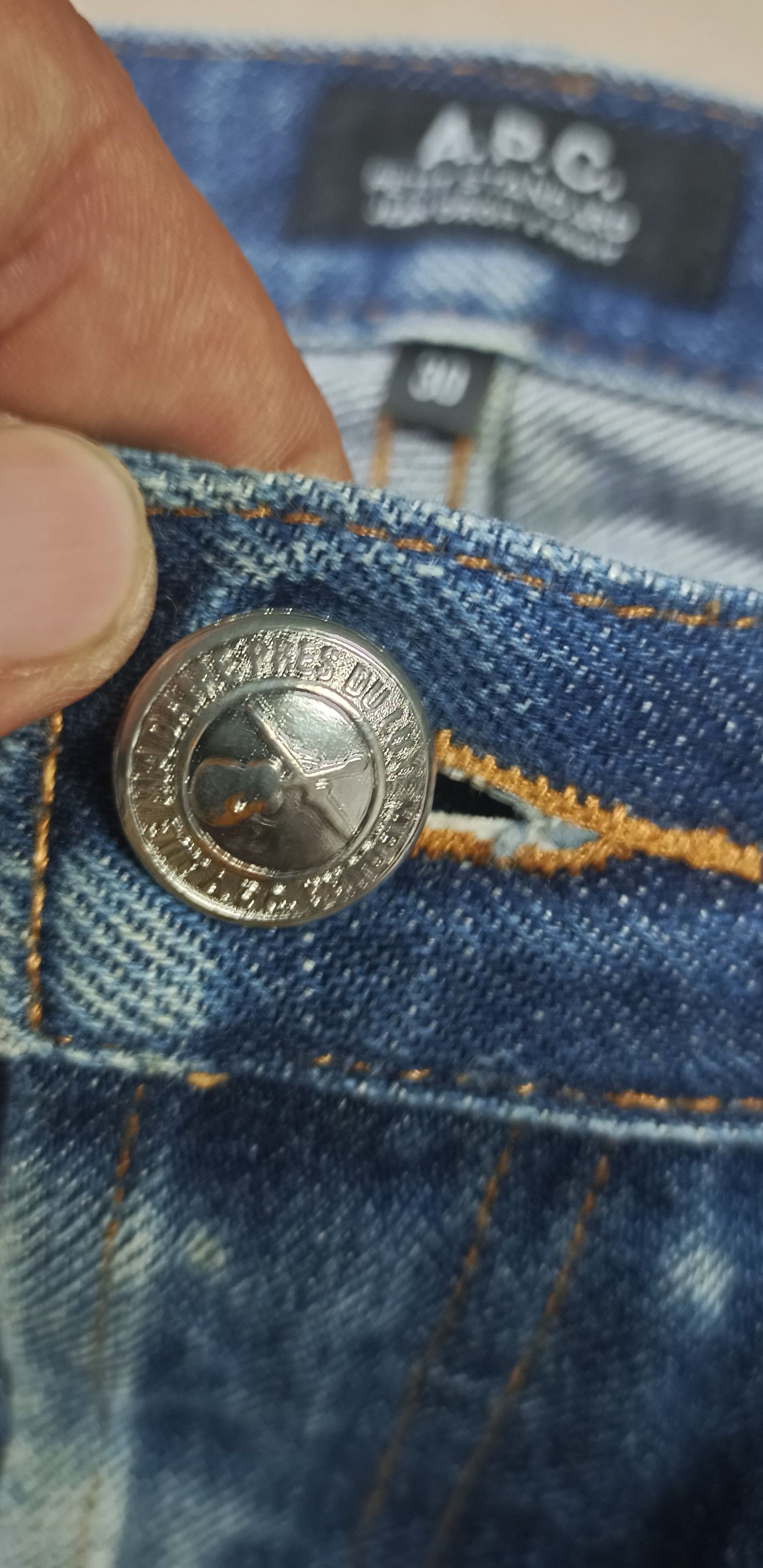 A.P.C. A.P.C Jean Droit Etroit Full Selvedge Distressed Jeans Size US 32 / EU 48 - 13 Thumbnail
