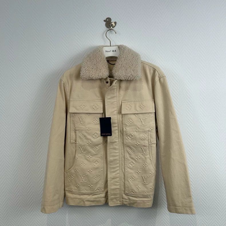 Louis Vuitton Louis Vuitton Lumberjack embossed Logo denim jacket Size US S / EU 44-46 / 1 - 1 Thumbnail