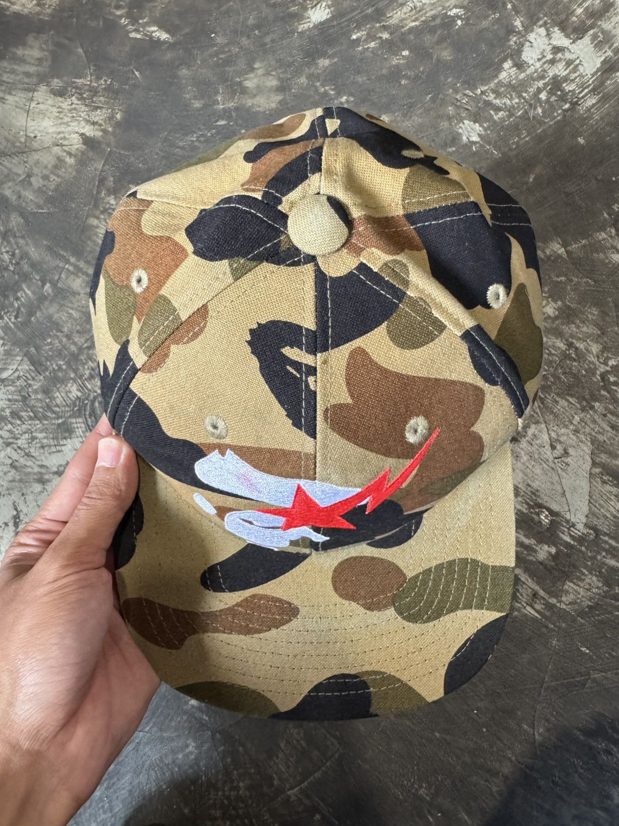 Bape VINTAGE BAPE CAMO HAT Size ONE SIZE - 3 Thumbnail