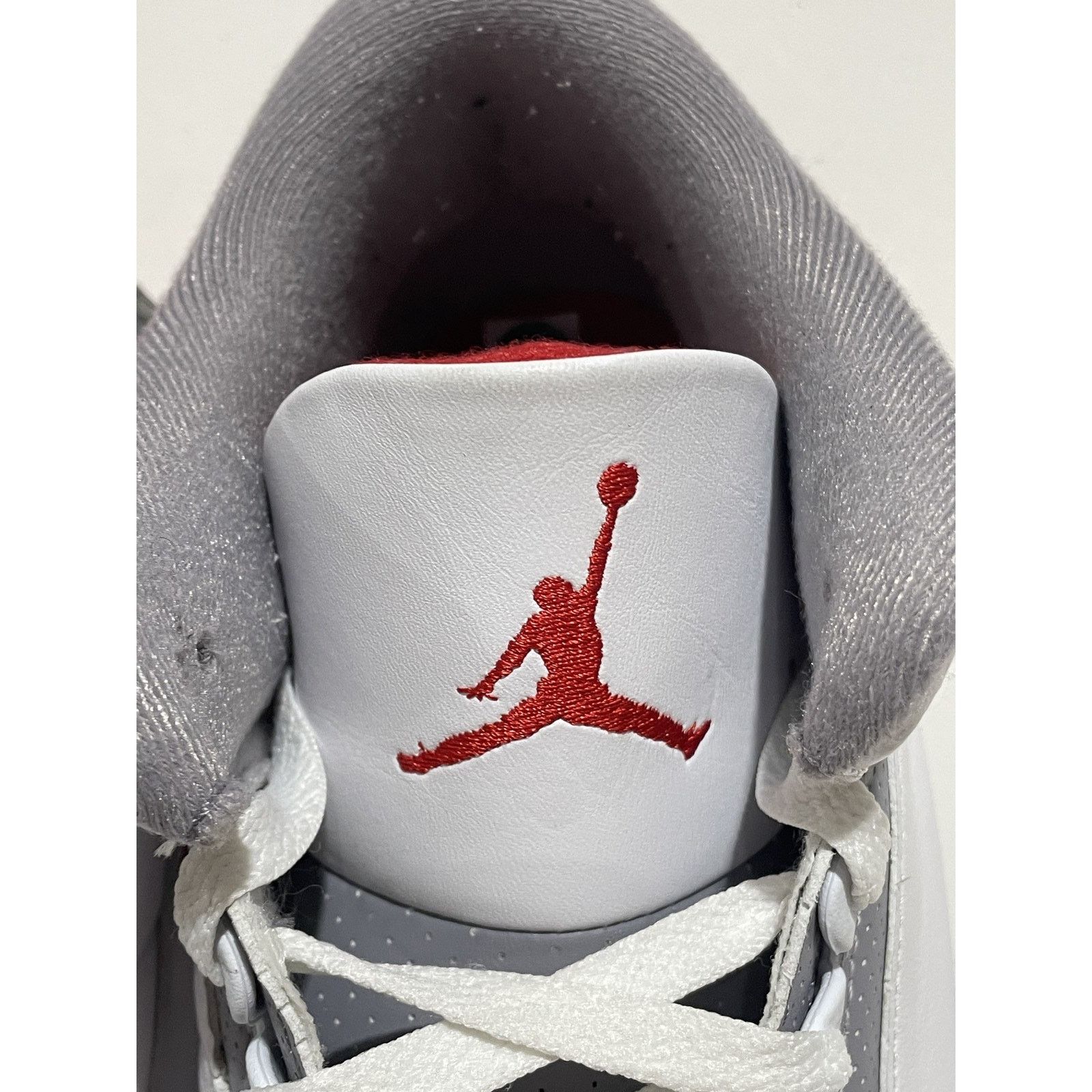Jordan Brand JORDAN 3 RETRO FRE RED SIZE 11 PREOWNED Size US 11 / EU 44 - 5 Thumbnail