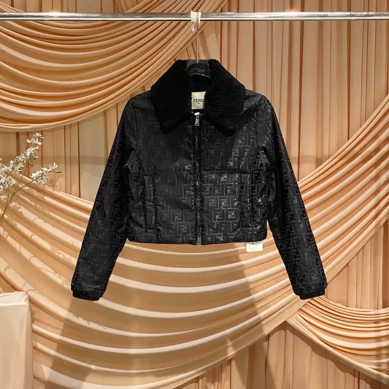 Fendi Fendi Cropped Black Cotton Jacket for Women 0089 Size M / US 6-8 / IT 42-44 - 1 Thumbnail
