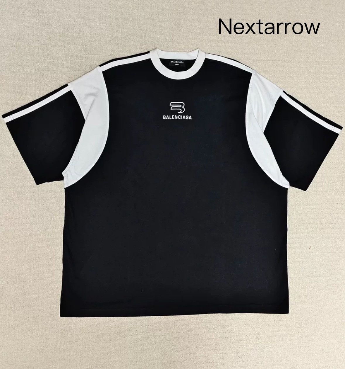 Balenciaga Balenciaga Tokyo Tower Black and white dual color