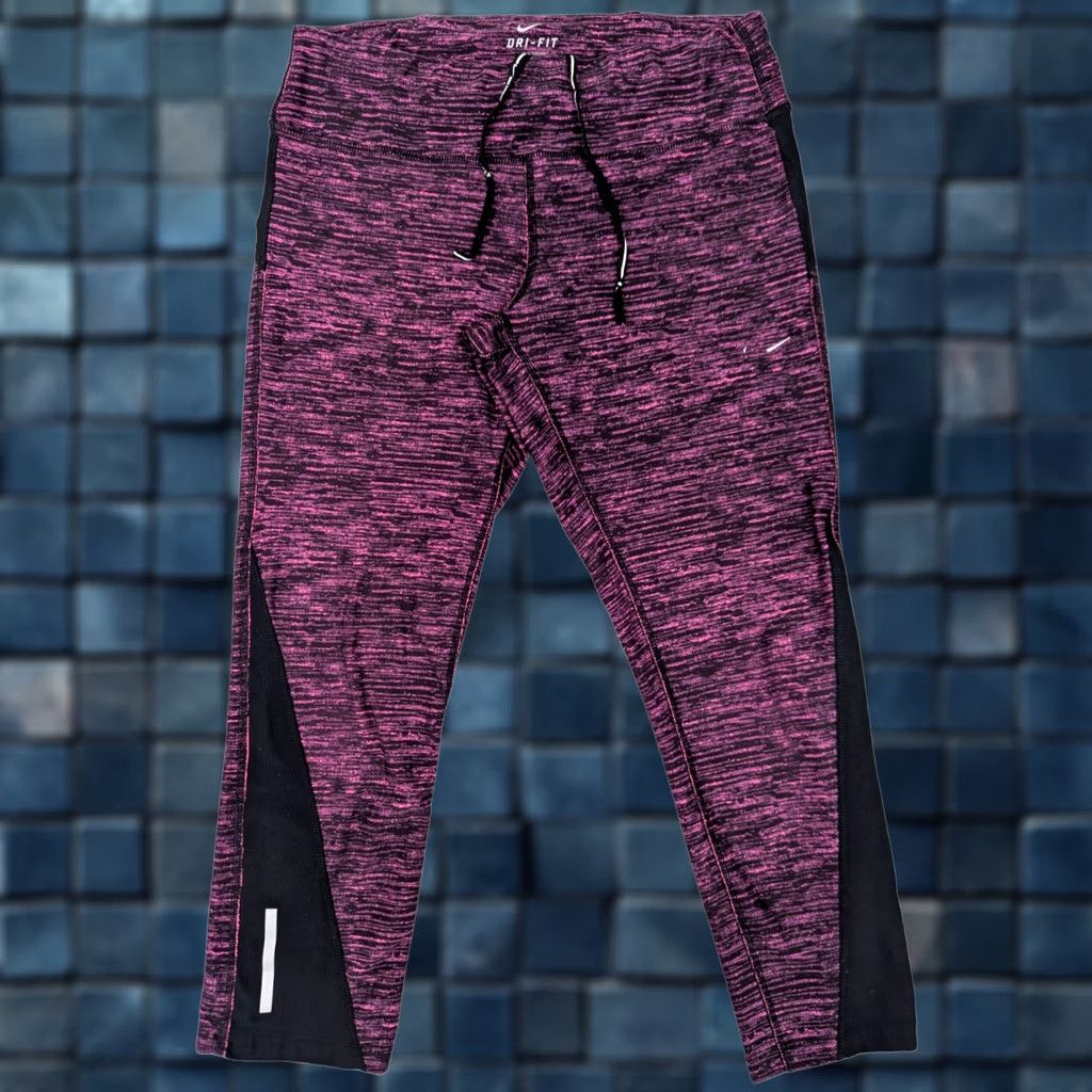 Nike Nike Capri Leggings Womens M Pink Black Midrise Running Sport Casual Size 32" / US 10 / IT 46 - 1 Thumbnail