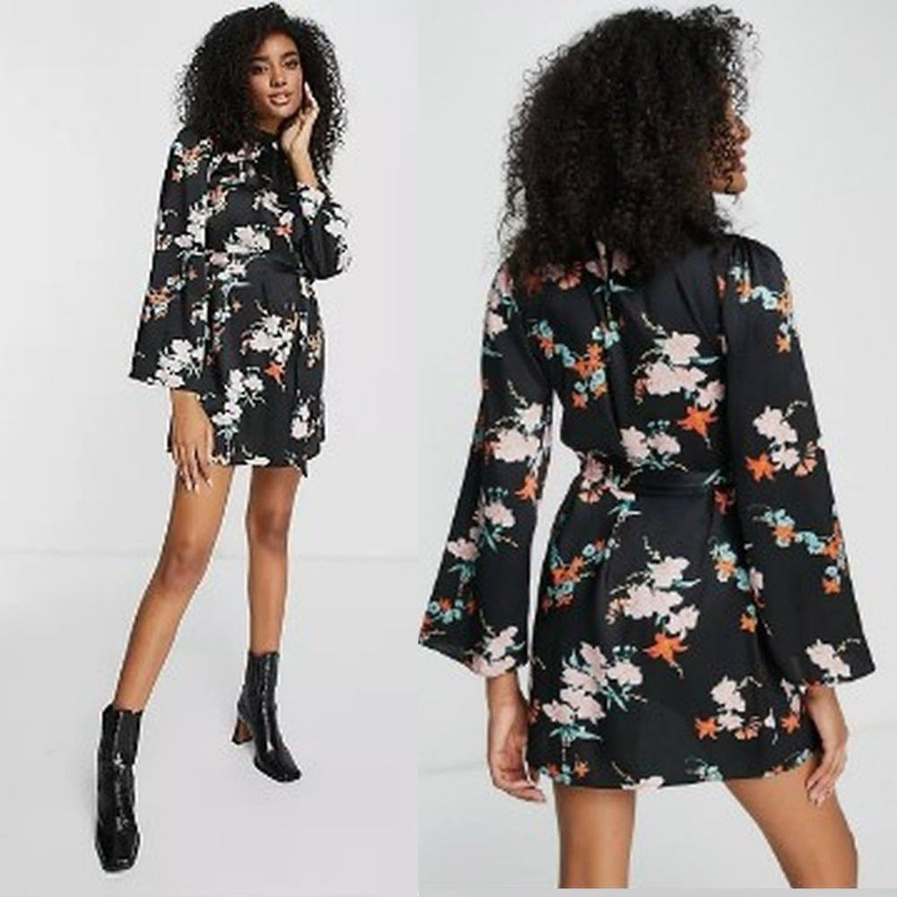 River Island River Island Floral Black Mini Dress Size 4 Size S / US 4 / IT 40 - 1 Thumbnail