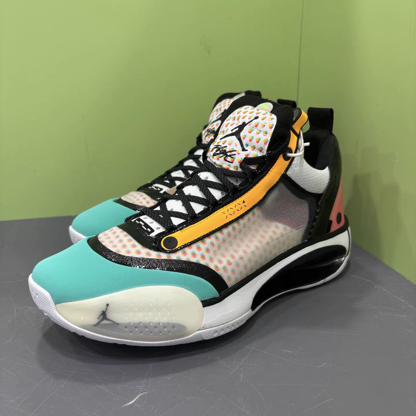 Jordan Brand Air Jordan 34 Low "Candy" Basketball Shoes K15 Size US 10 / EU 43 - 1 Thumbnail