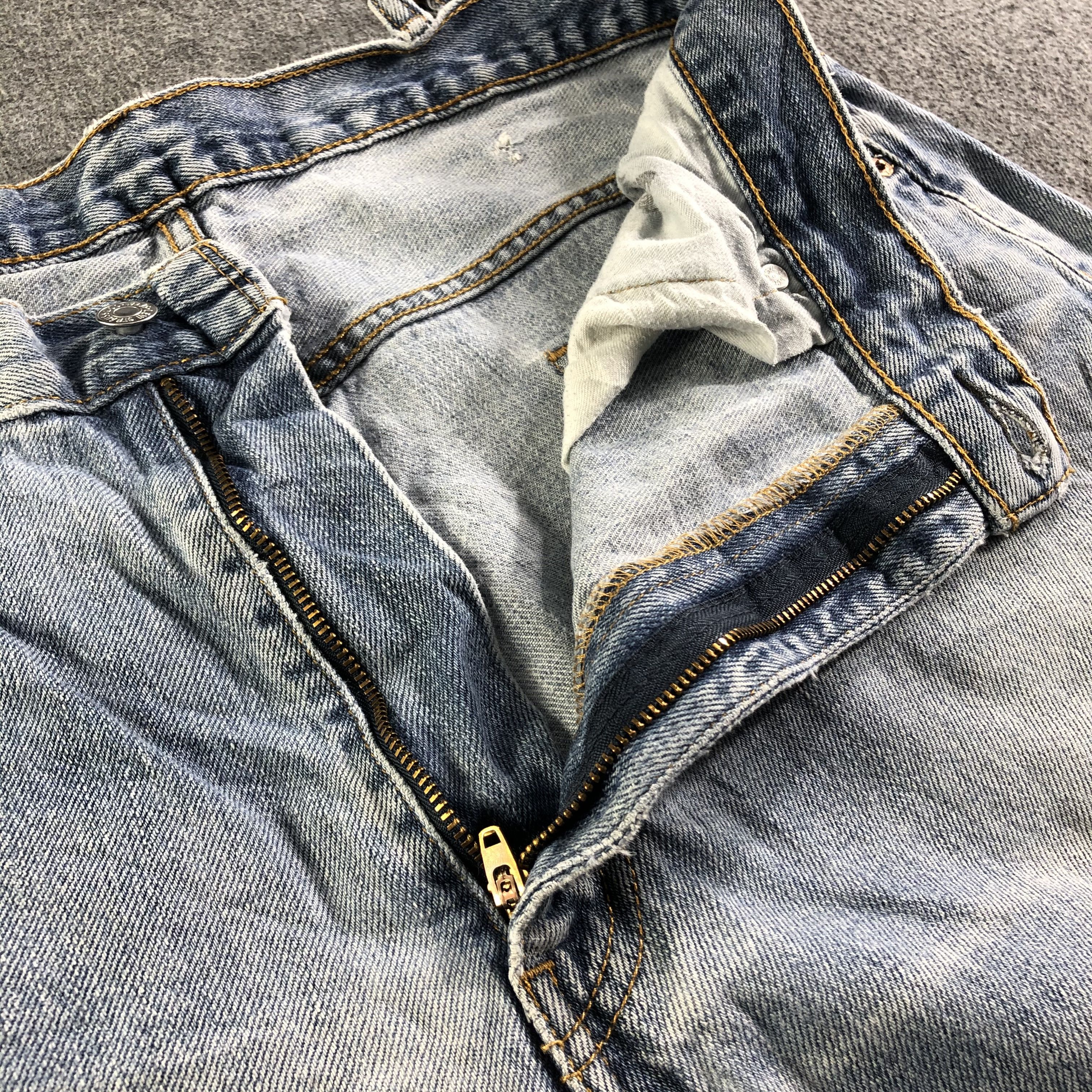 Levi's Vintage Blue Wash Levis 550 Jeans-J4420 Size US 37 - 9 Thumbnail
