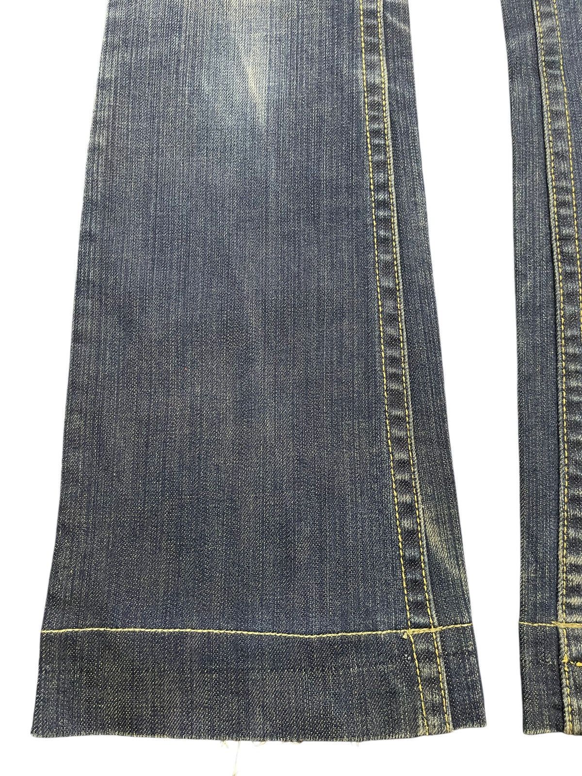 Who Decides War Vintage Japanese Brand Faded Wash Clawmark Flared Jeans Size US 31 - 7 Thumbnail