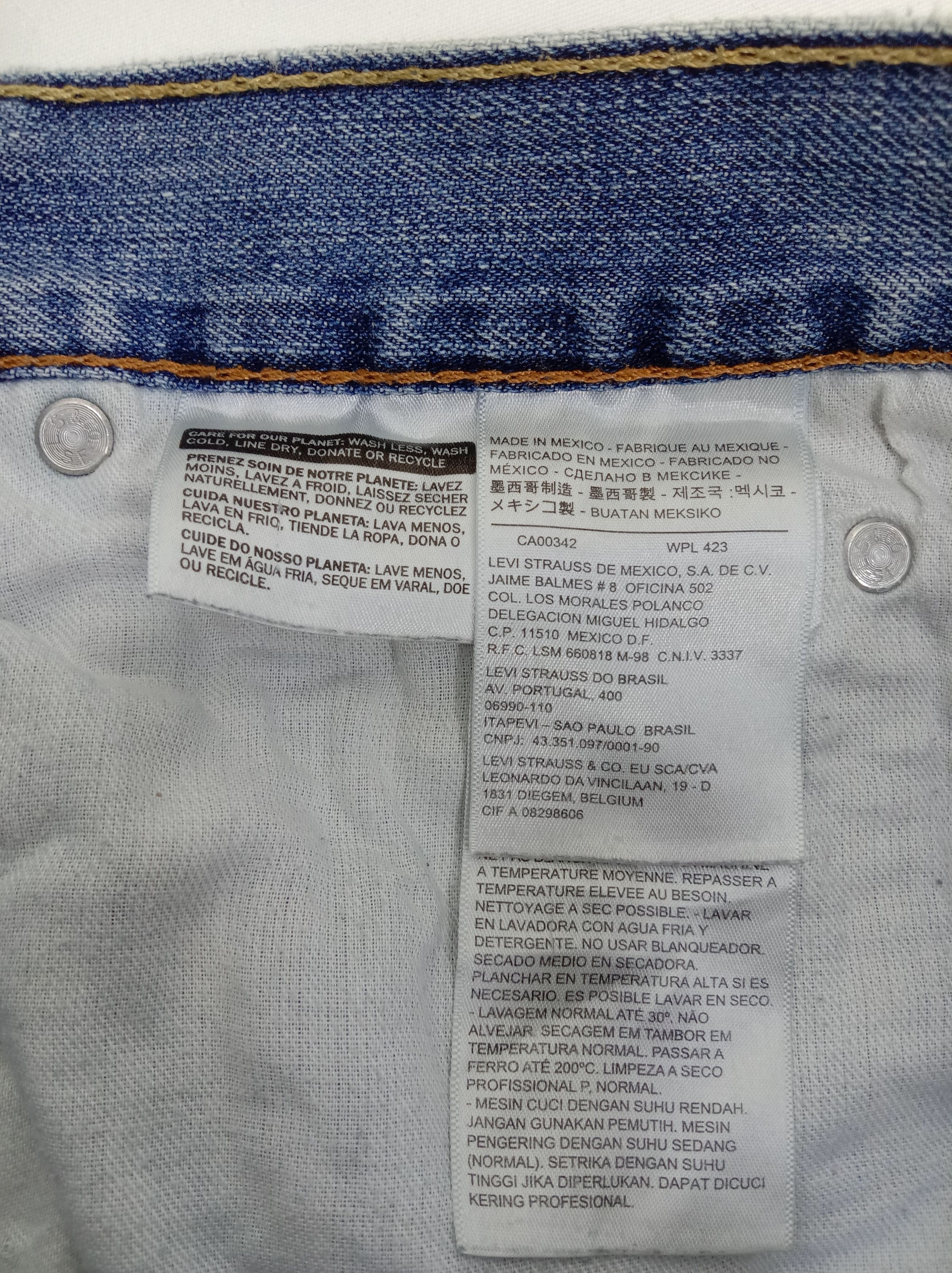 Levi's Vintage Levi's 569 Jeans Blue Wash Denim Size US 34 / EU 50 - 14 Thumbnail