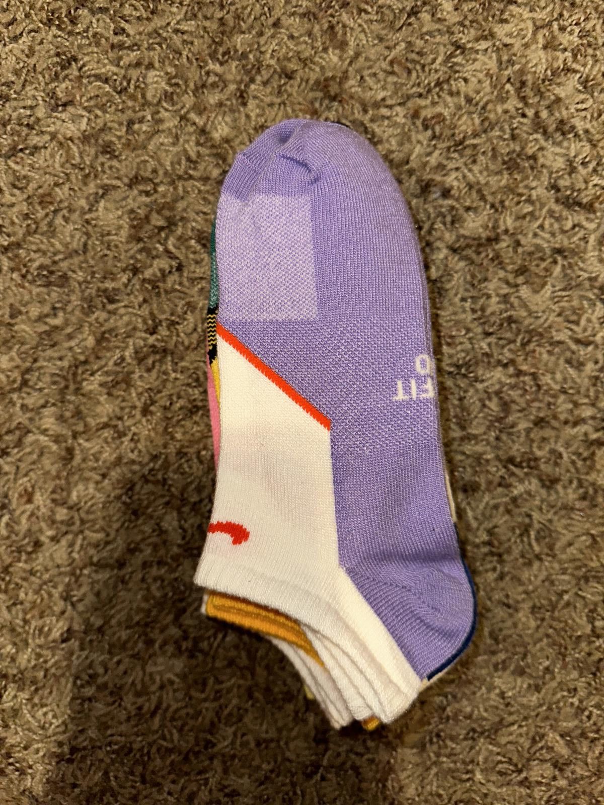 Nike Nike Women’s Multicolors 6-Pack Everyday Cushion Socks Size ONE SIZE - 1 Thumbnail
