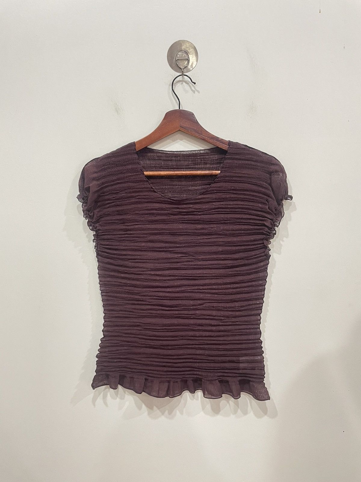 Japanese Brand Yukiko Hanai Nonsleeves Blouse Size ONE SIZE - 1 Thumbnail