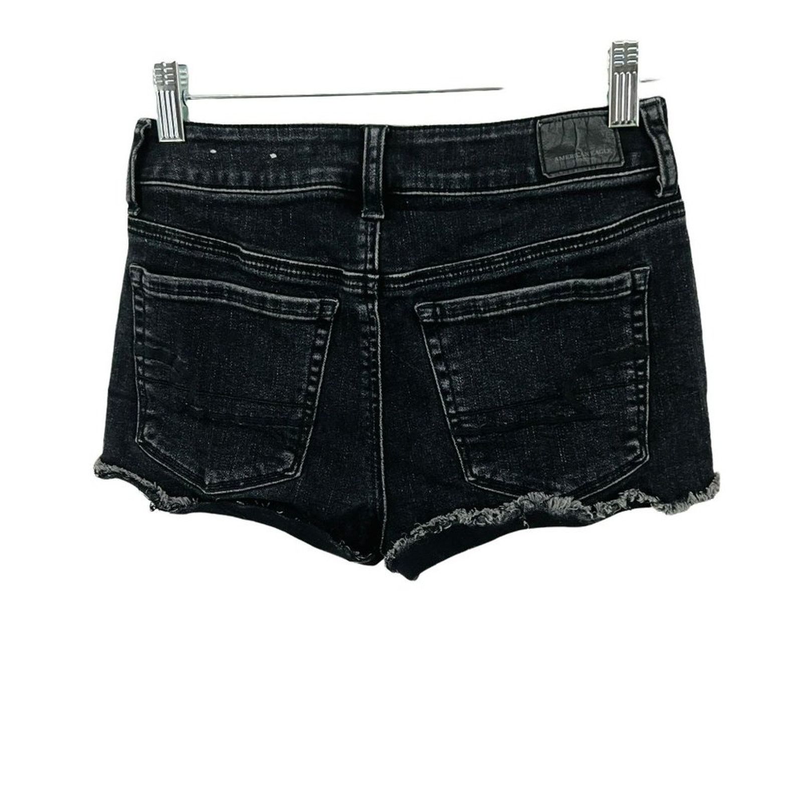 American Eagle Outfitters American Eagle Outfitters Black Hi Rise Floral Crochet Short Size 26" / US 2 / IT 38 - 5 Thumbnail