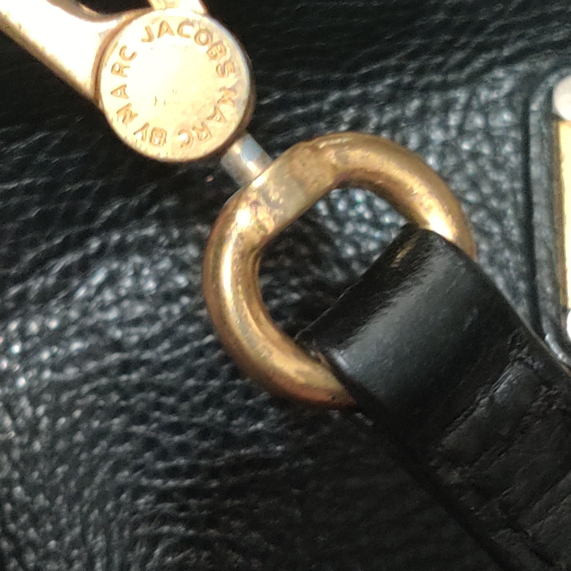 Marc by Marc Jacobs Marc by Marc Jacobs Black Crossbody Bag 9.5x6.5 Gold Hardwar Size ONE SIZE - 11 Thumbnail