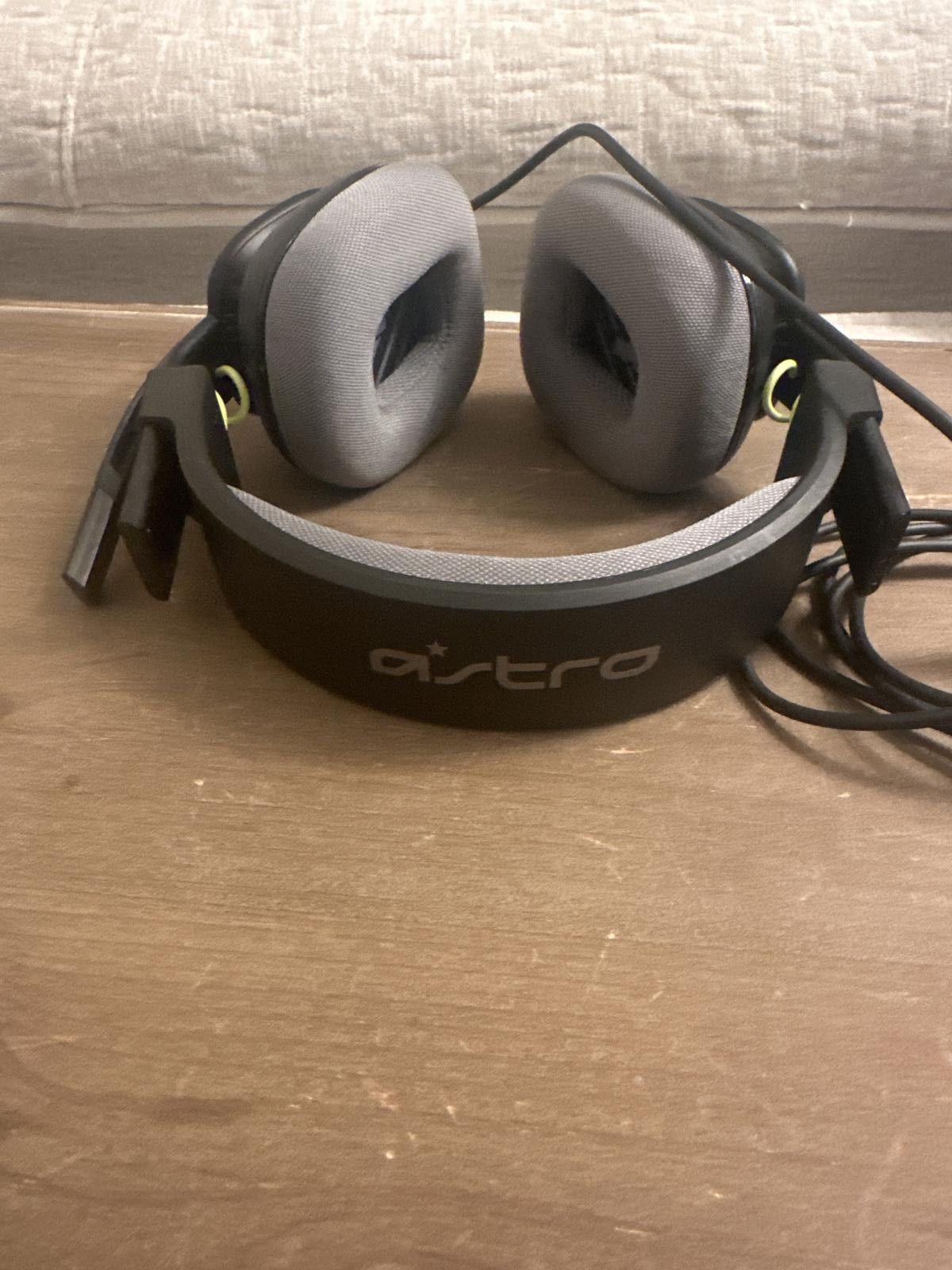 Designer Astro A10 Headphones Size ONE SIZE - 3 Thumbnail