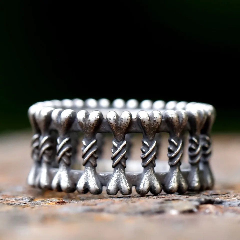 Jewelry × Vintage Retro Goth Bone Ring Size ONE SIZE - 5 Thumbnail