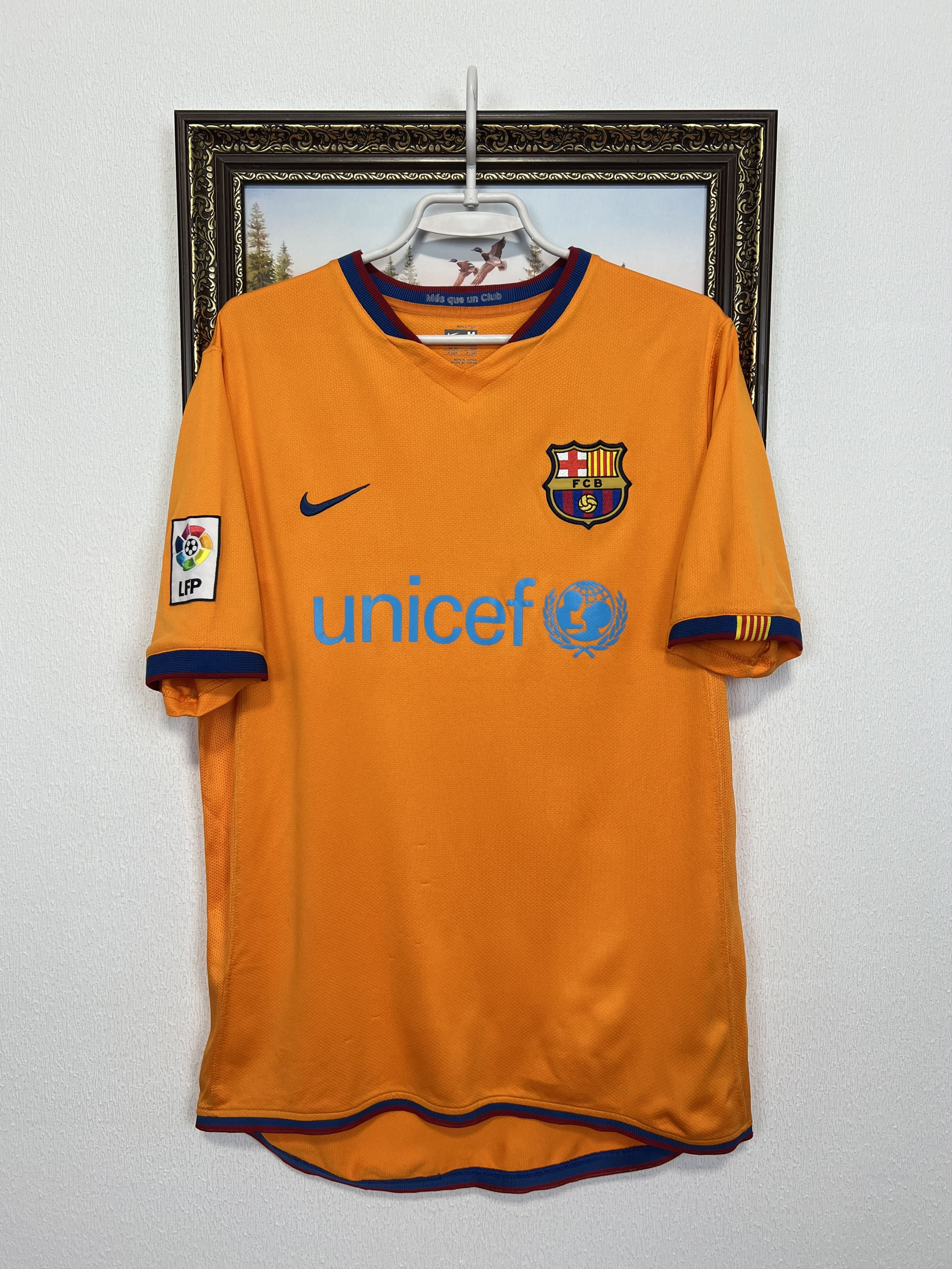 Nike Vintage Nike Barcelona Away Shirt Football Soccer Jersey Size US M / EU 48-50 / 2 - 1 Thumbnail