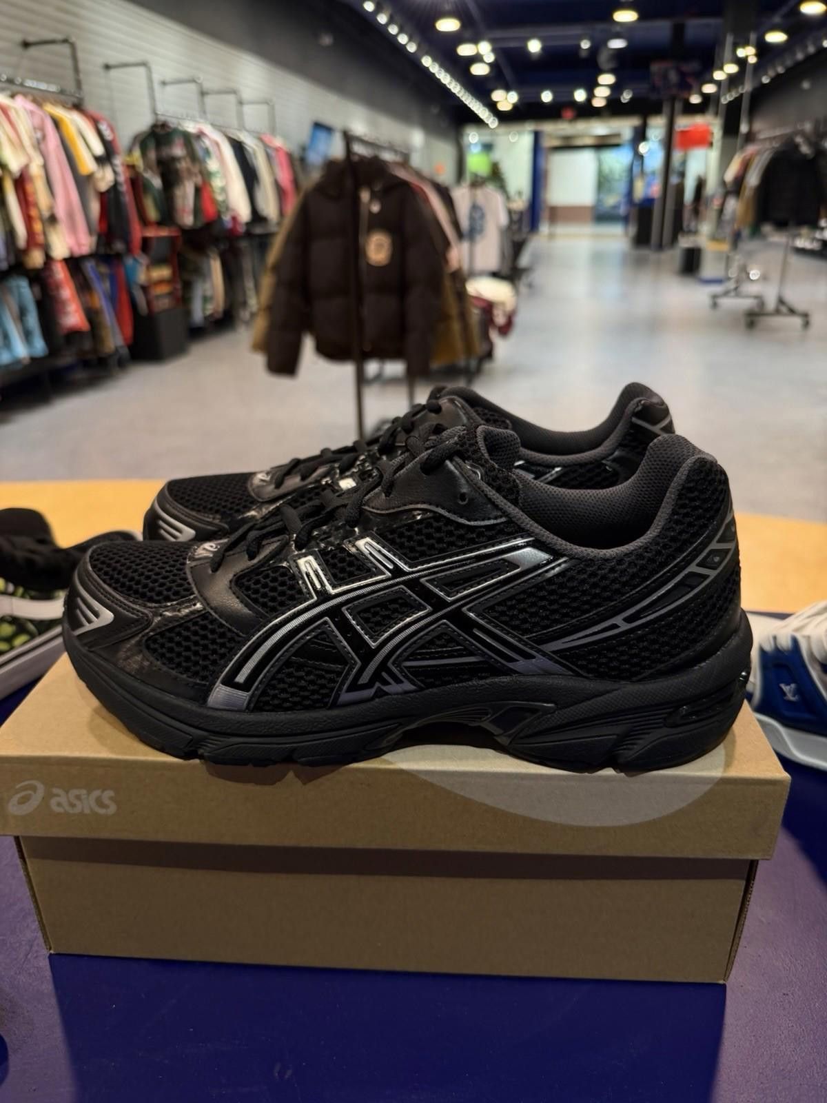 Asics ASICS Gel-1130 Black Pure Silver Men (11.5) 1201A906-001 NEW Size US 11.5 / EU 44-45 - 3 Thumbnail