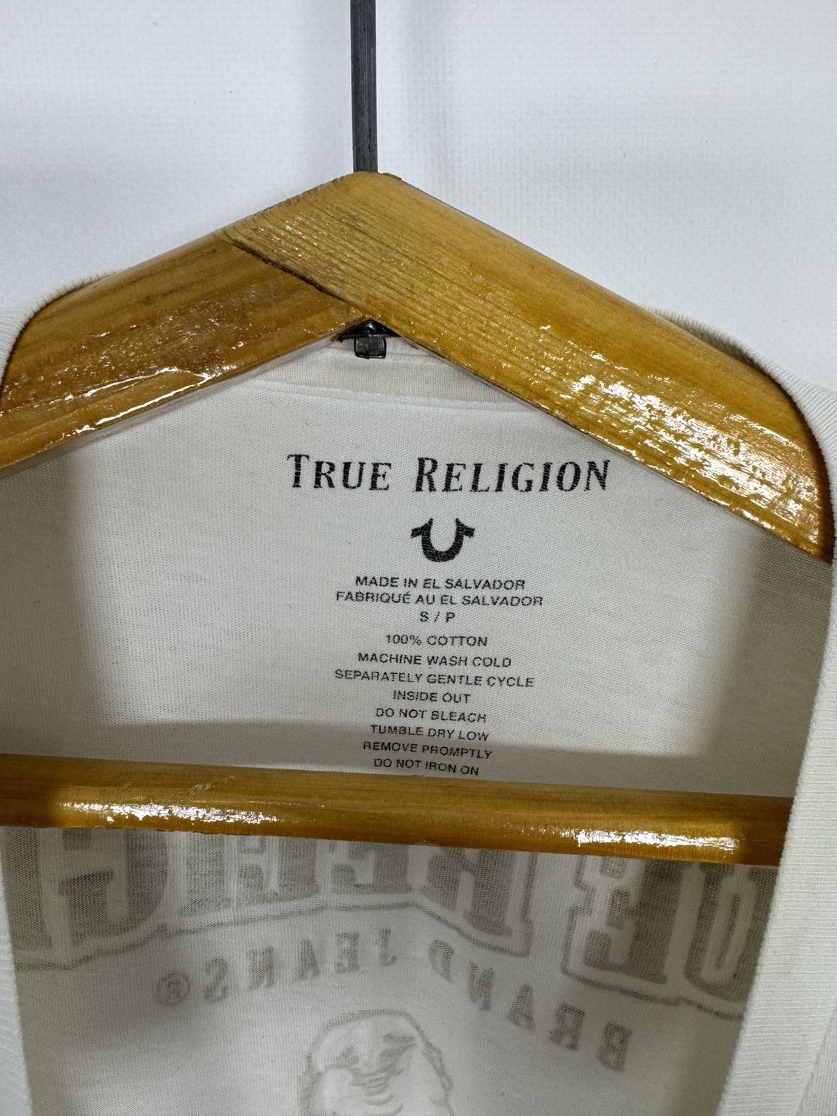 True Religion Vintage True Religion T-Shirt White Gold big logo Size US S / EU 44-46 / 1 - 19 Thumbnail