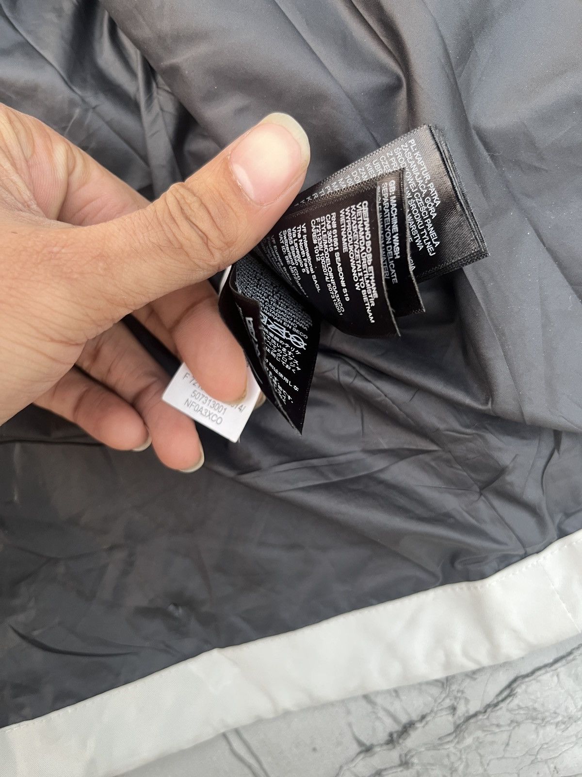 The North Face Vintage The North Face Gore-Tex Mountain Jacket Size US L / EU 52-54 / 3 - 14 Thumbnail