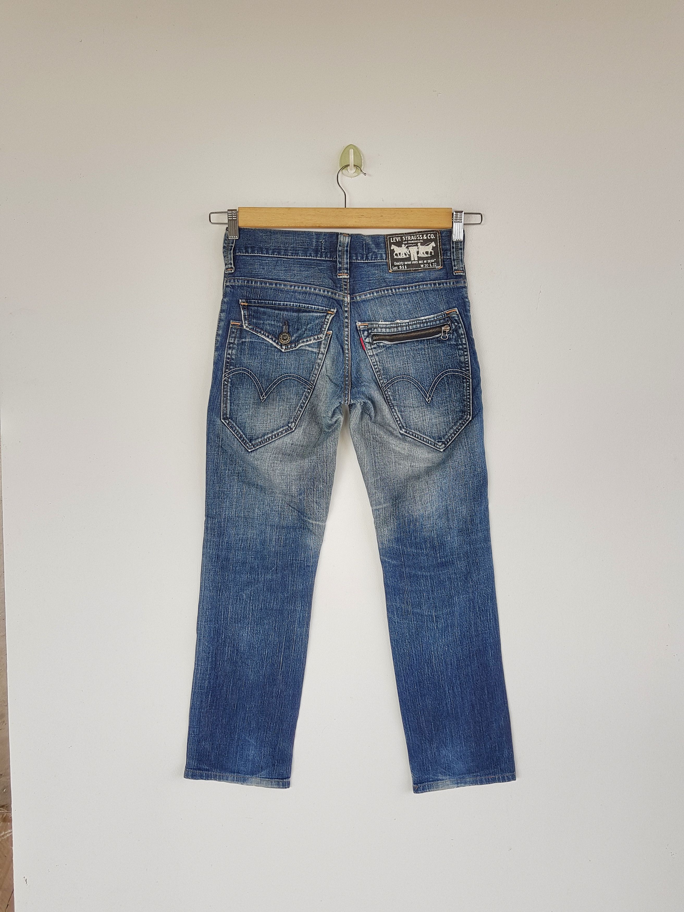 Levi's Vintage Levis Distressed Jeans Levi's 511 Faded Ripped Denim Size 28" / US 6 / IT 42 - 2 Thumbnail