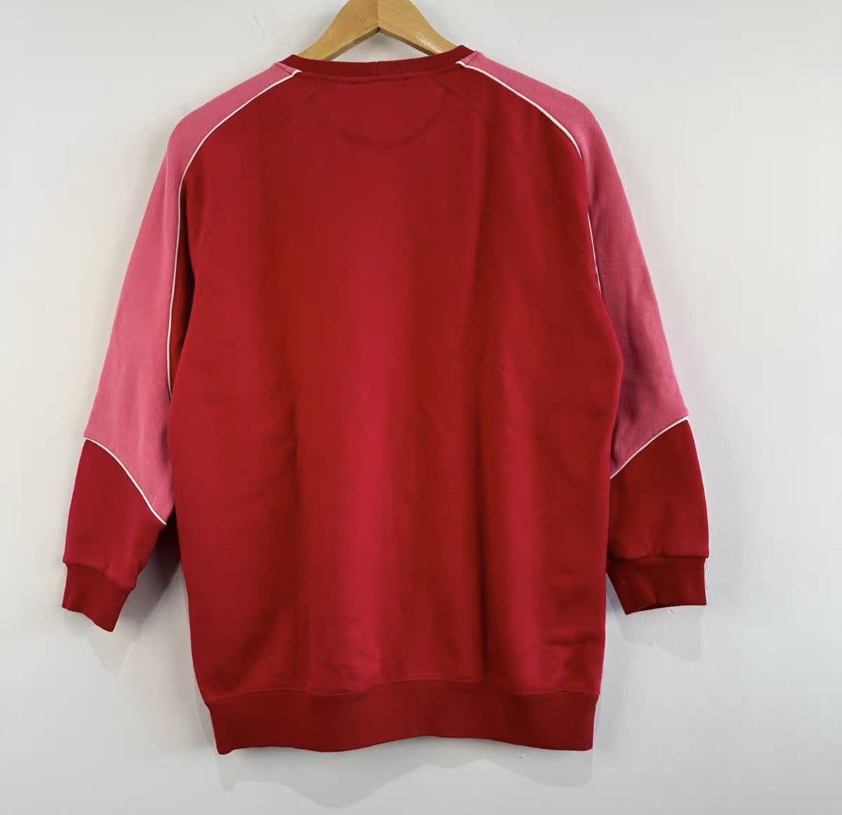 Valentino Valentino Crew Neck Sweatshirt J42 Size XS / US 0-2 / IT 36-38 - 2 Thumbnail