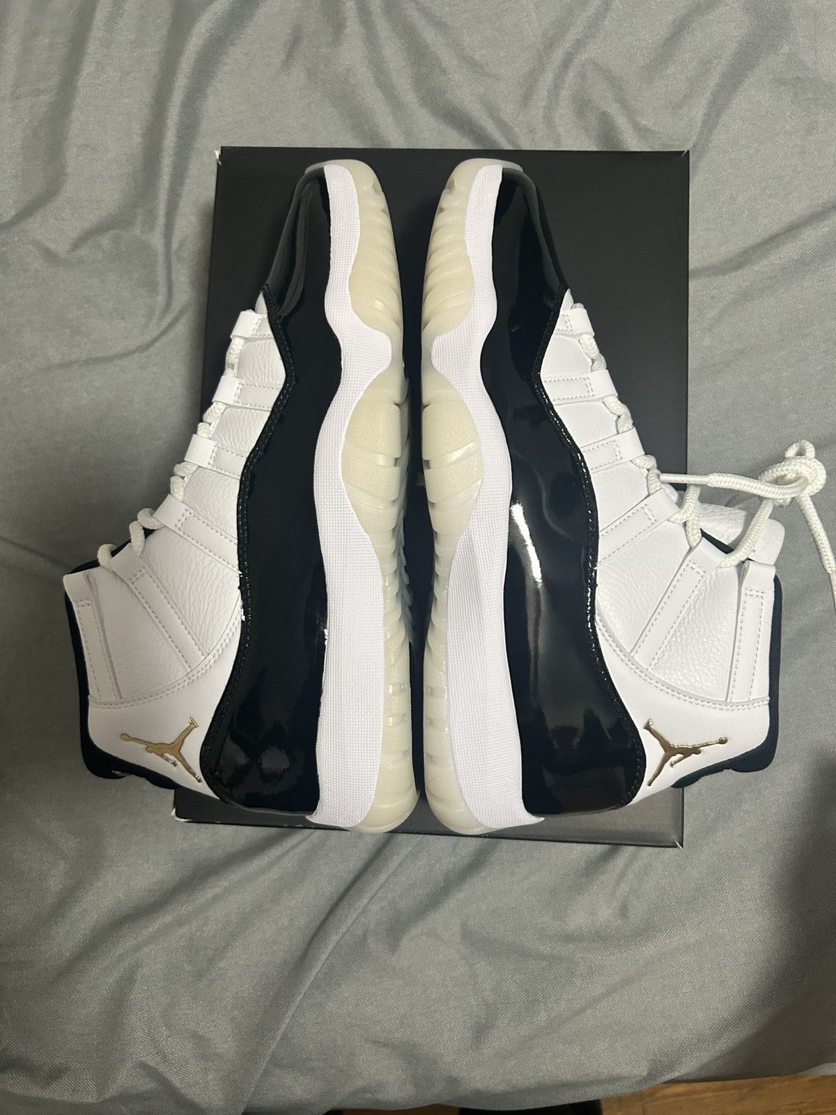 Jordan Brand × Nike Nike Air Jordan Retro 11 Gratitude Size 10.5 Size US 10.5 / EU 43-44 - 3 Thumbnail