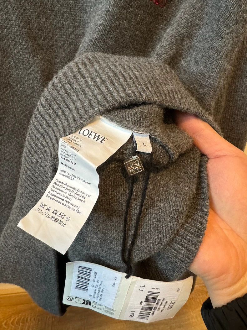 Loewe Loewe Small logo sweater Size L / US 10 / IT 46 - 6 Thumbnail