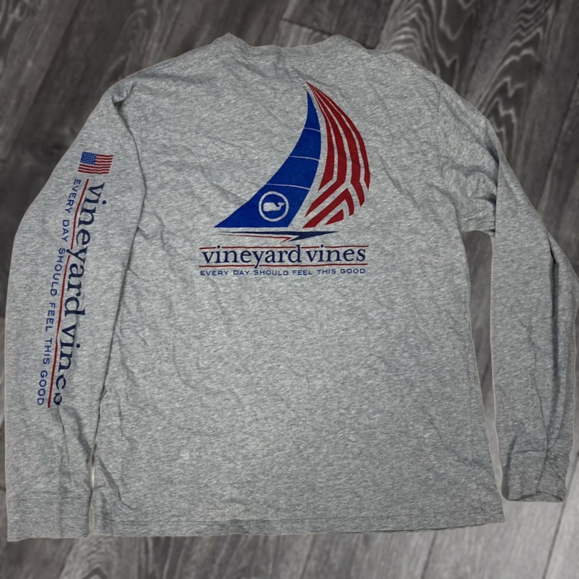 Vineyard Vines Usa Flag Boat Pocket Graphic T-Shirt Men Medium Gray Long Sleeve, Men's