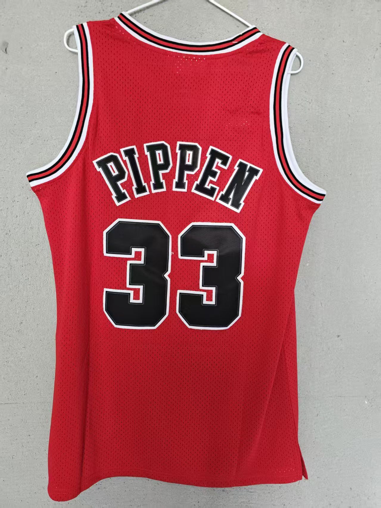 NBA Bulls #33 Scottie Pippen Jersey Red Size US XL / EU 56 / 4 - 2 Thumbnail