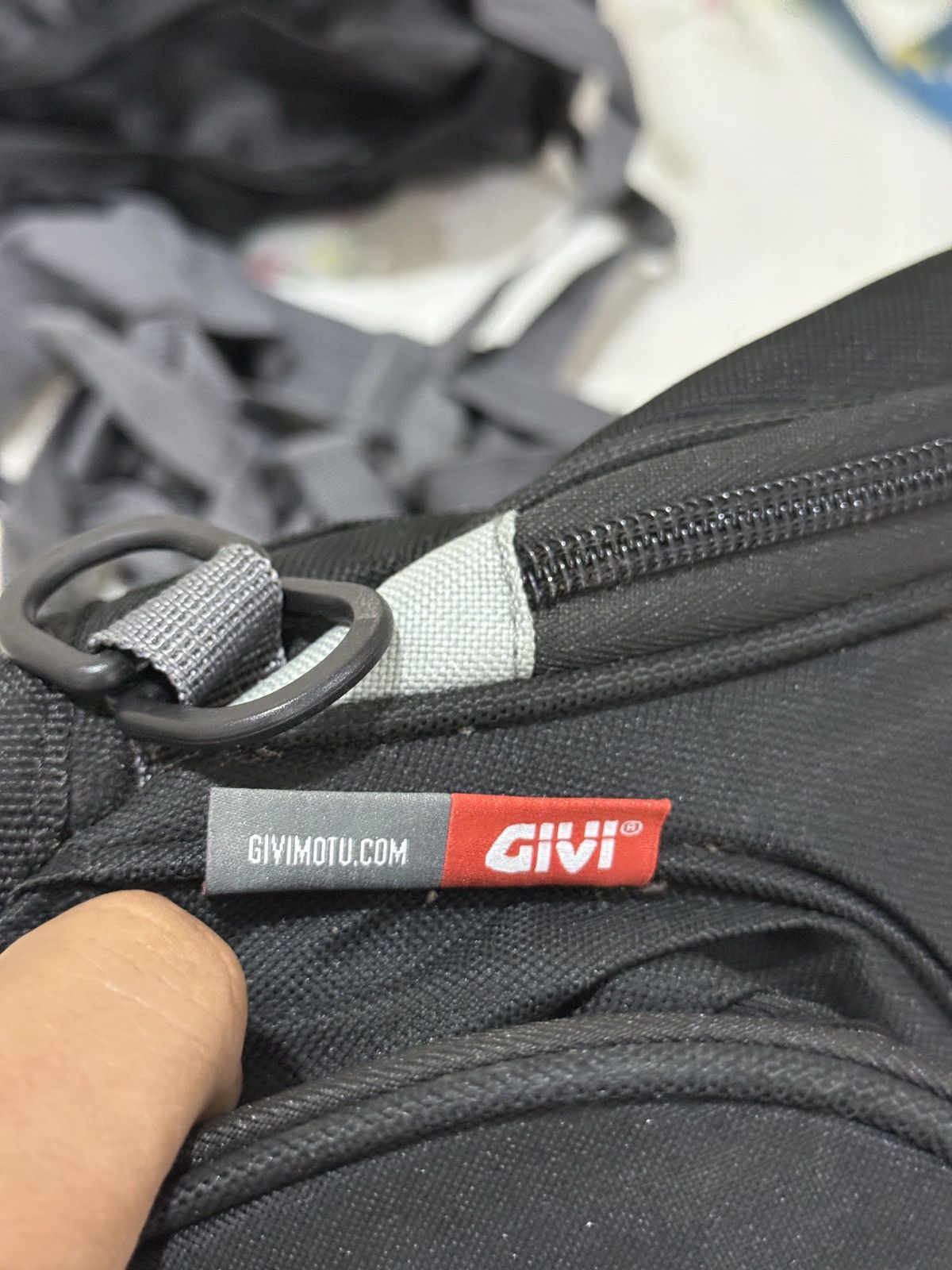 Japanese Brand 🔥🔥🔥ARCHIVE GIVI MOTOR TANK BAG Size ONE SIZE - 6 Thumbnail