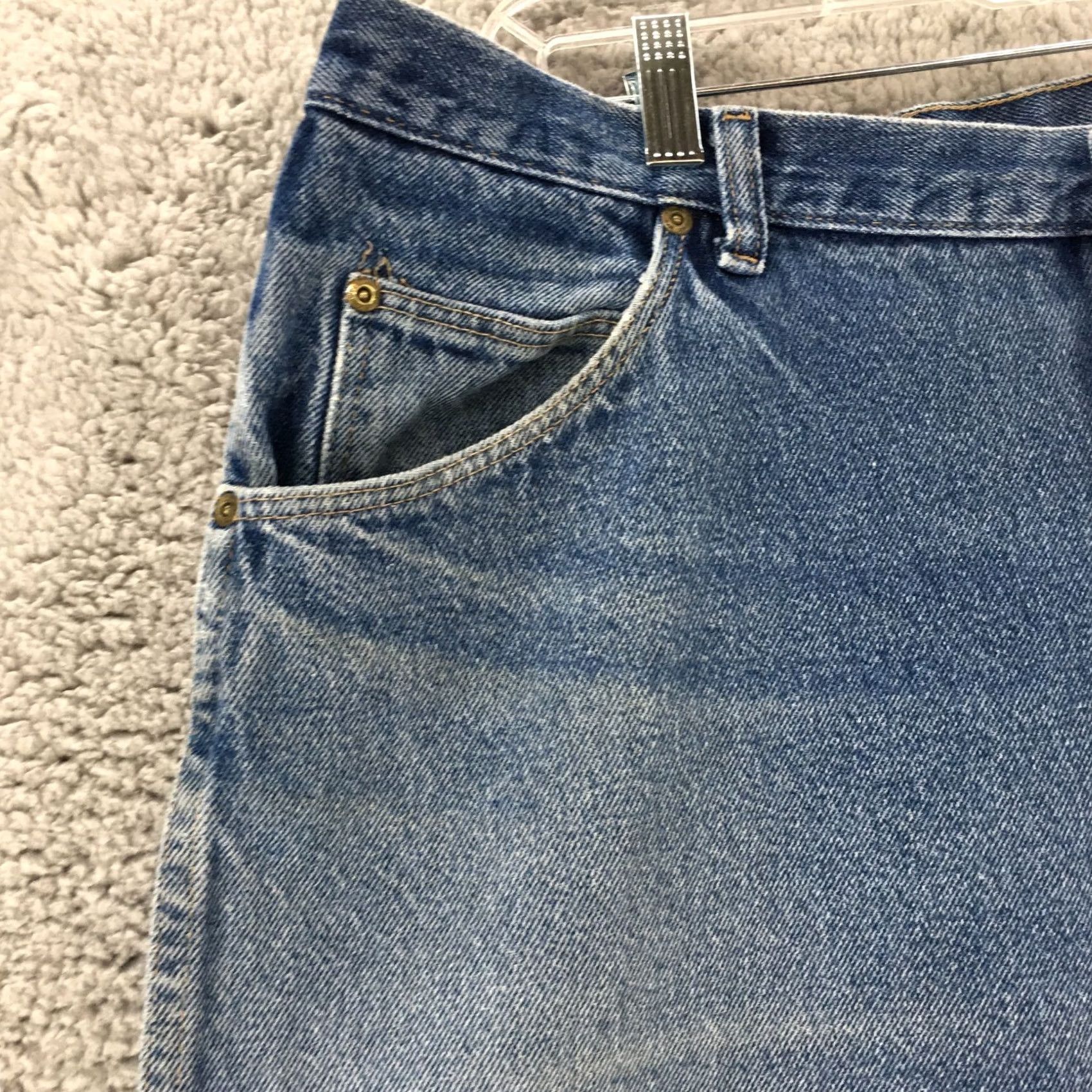Wrangler Wrangler Rugged Wear Straight Jeans Mens 40x30 Blue Light Wash Denim Zip Fly Size US 40 / EU 56 - 3 Thumbnail