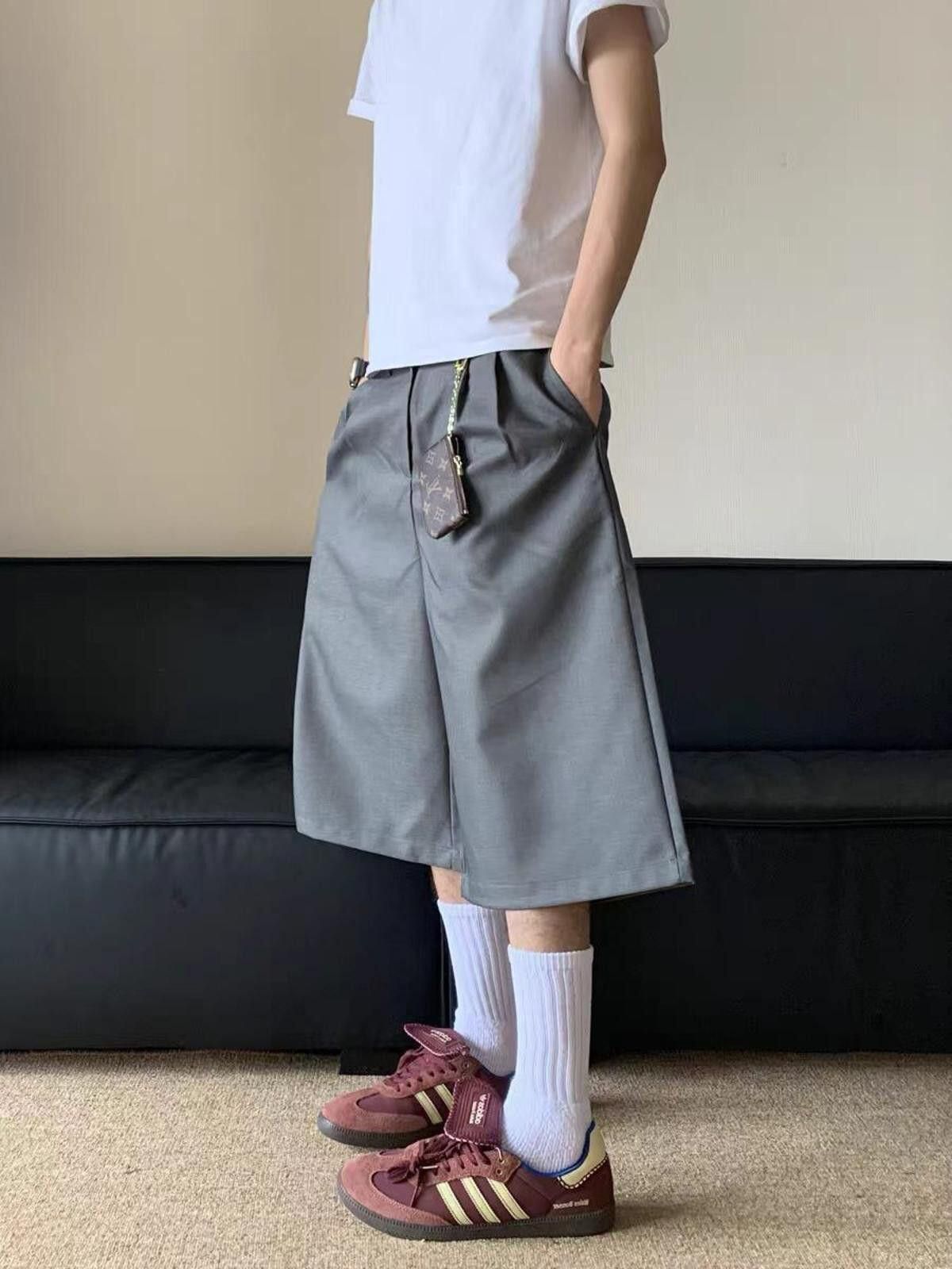 Other Casual Loose-Fit Bermuda Shorts Size US 30 / EU 46 - 4 Thumbnail