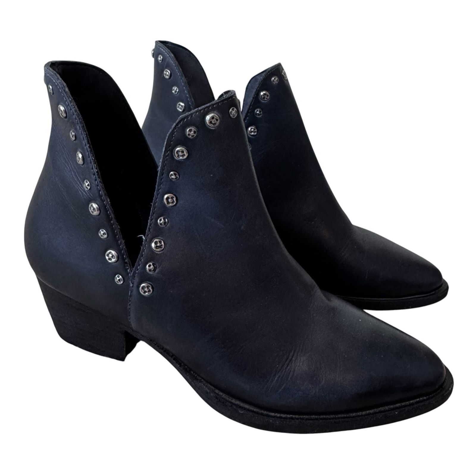 Free People FREE PEOPLE Studded Charm Double V Ankle Boots Size 37/6.5 Size US 6.5 / IT 36.5 - 2 Thumbnail