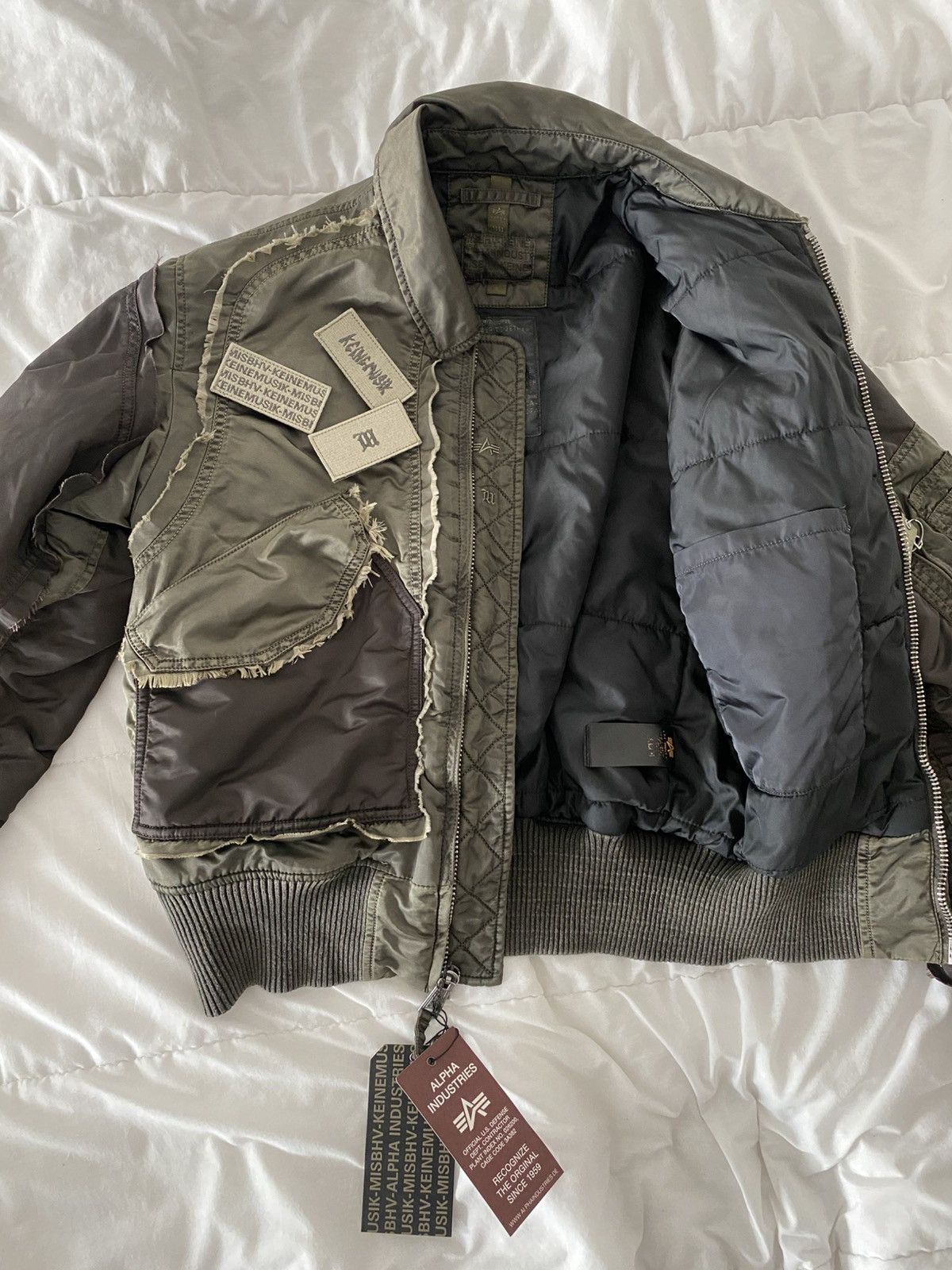 Alpha Industries × Misbhv Bomber Misbhv x Alpha Industries x Keinemusik Size US S / EU 44-46 / 1 - 5 Thumbnail